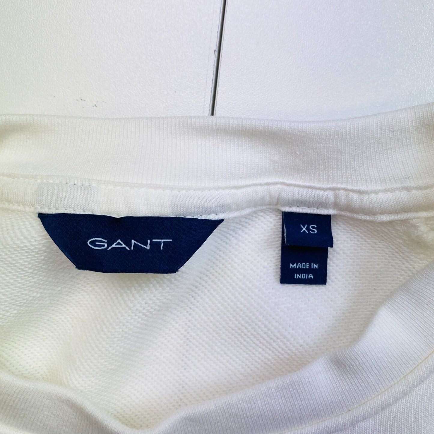 GANT Weißer Pullover mit Rundhalsausschnitt und Seilsymbol, Größe XS