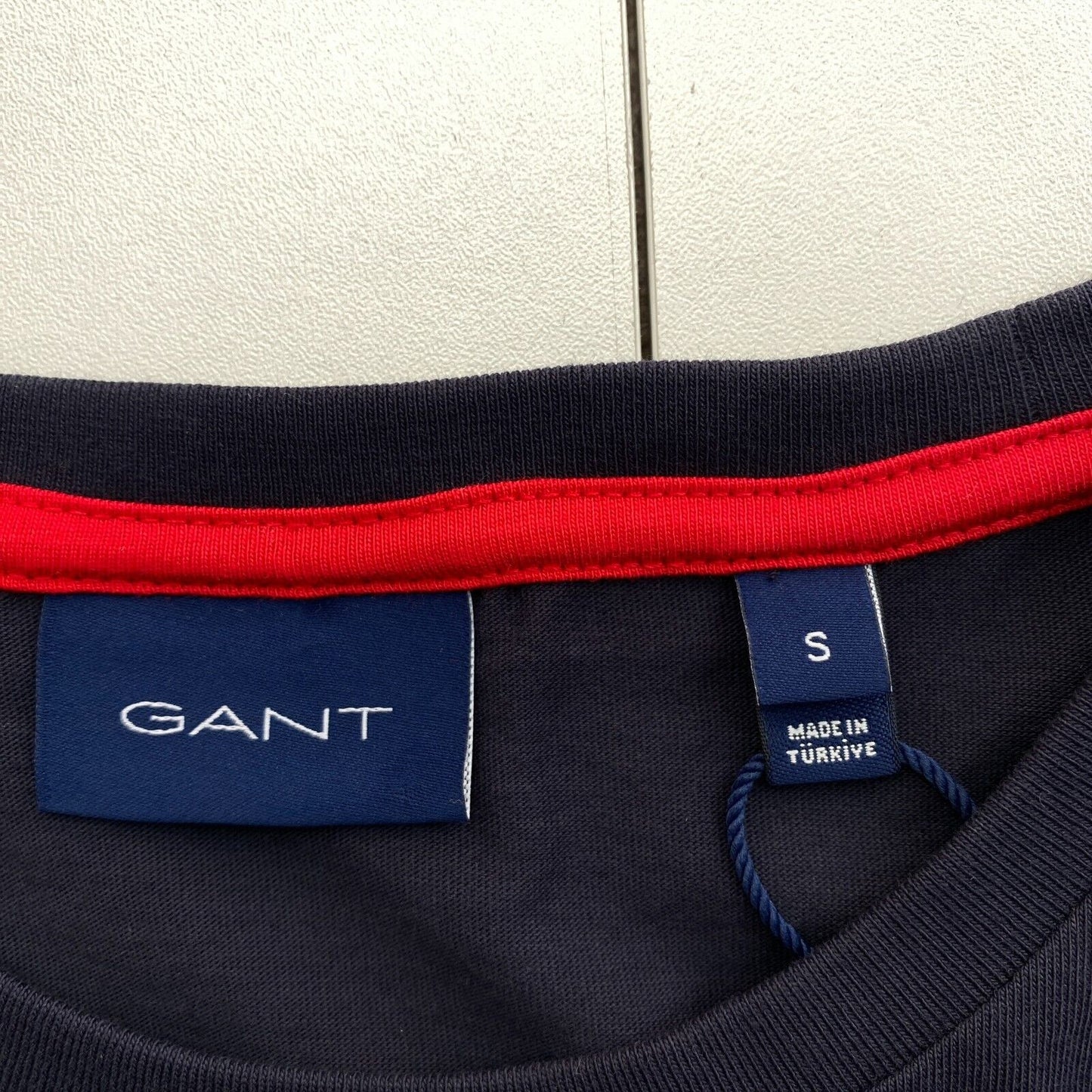 GANT Men Navy Blue Contrast Logo Crew Neck Short Sleeve T Shirt Size S