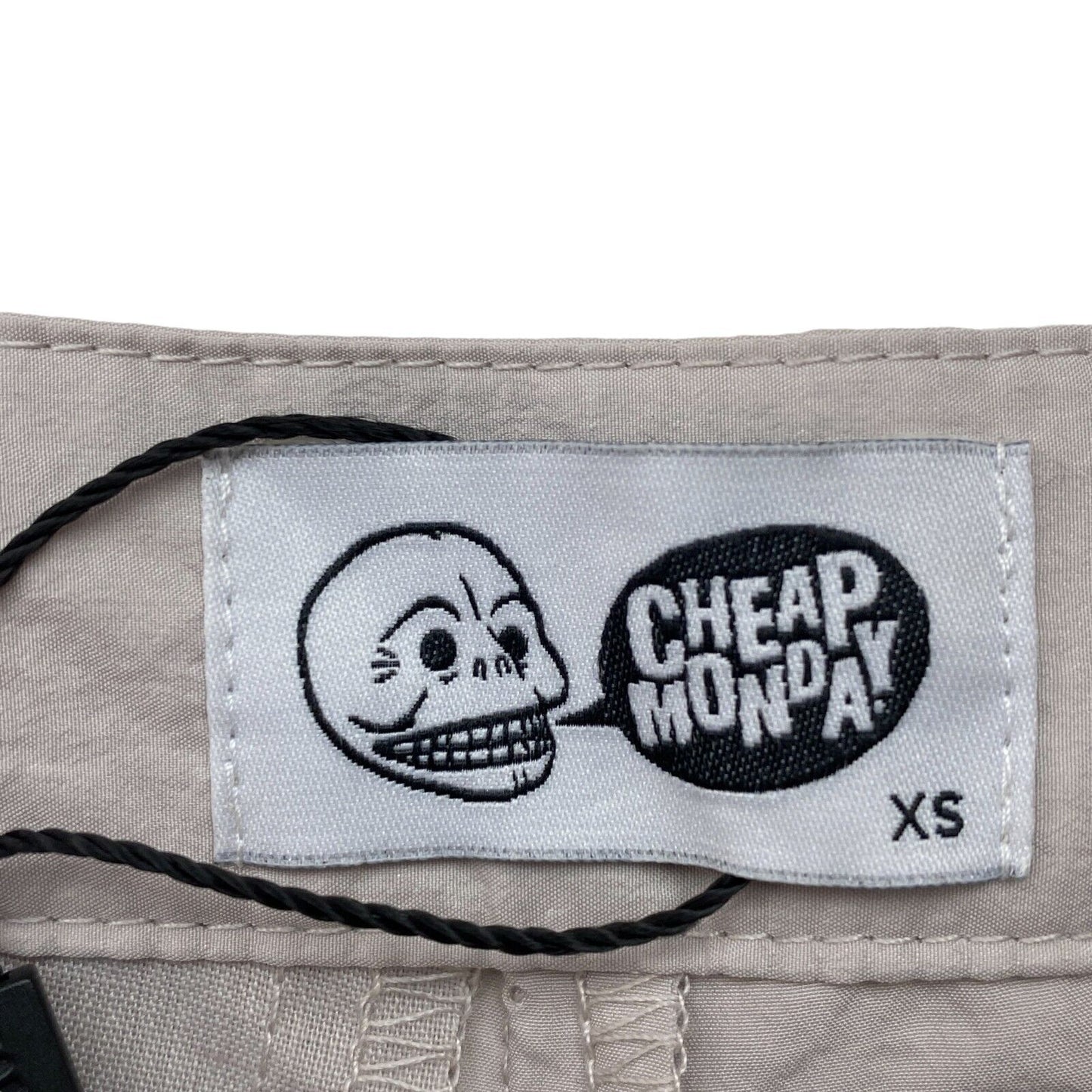 CHEAP MONDAY Shawna Graue Bermudashorts Größe XS W25