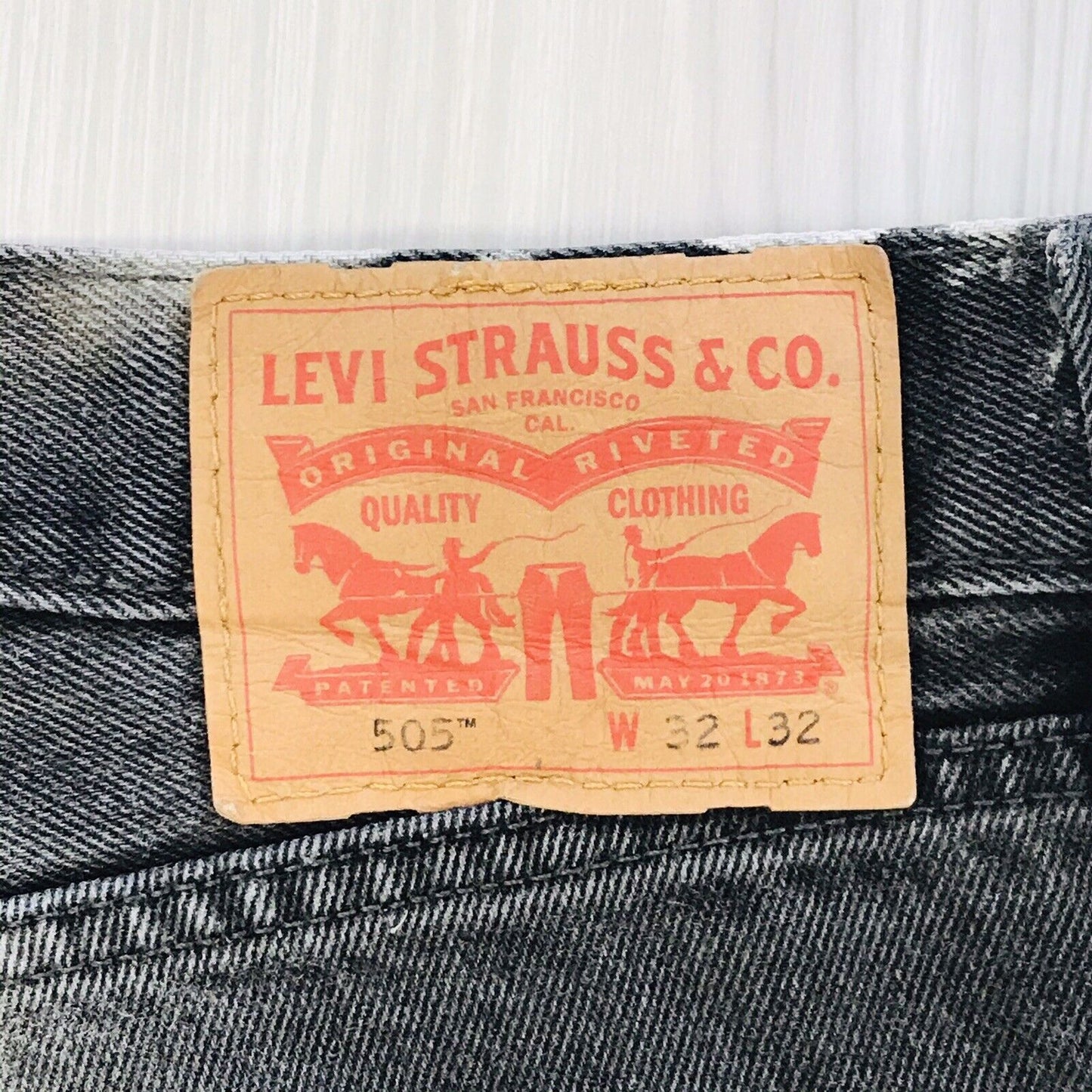 Levi's 505 Custom Made Dark Grey Standard Straight Fit Cut-Off Shorts Size W32