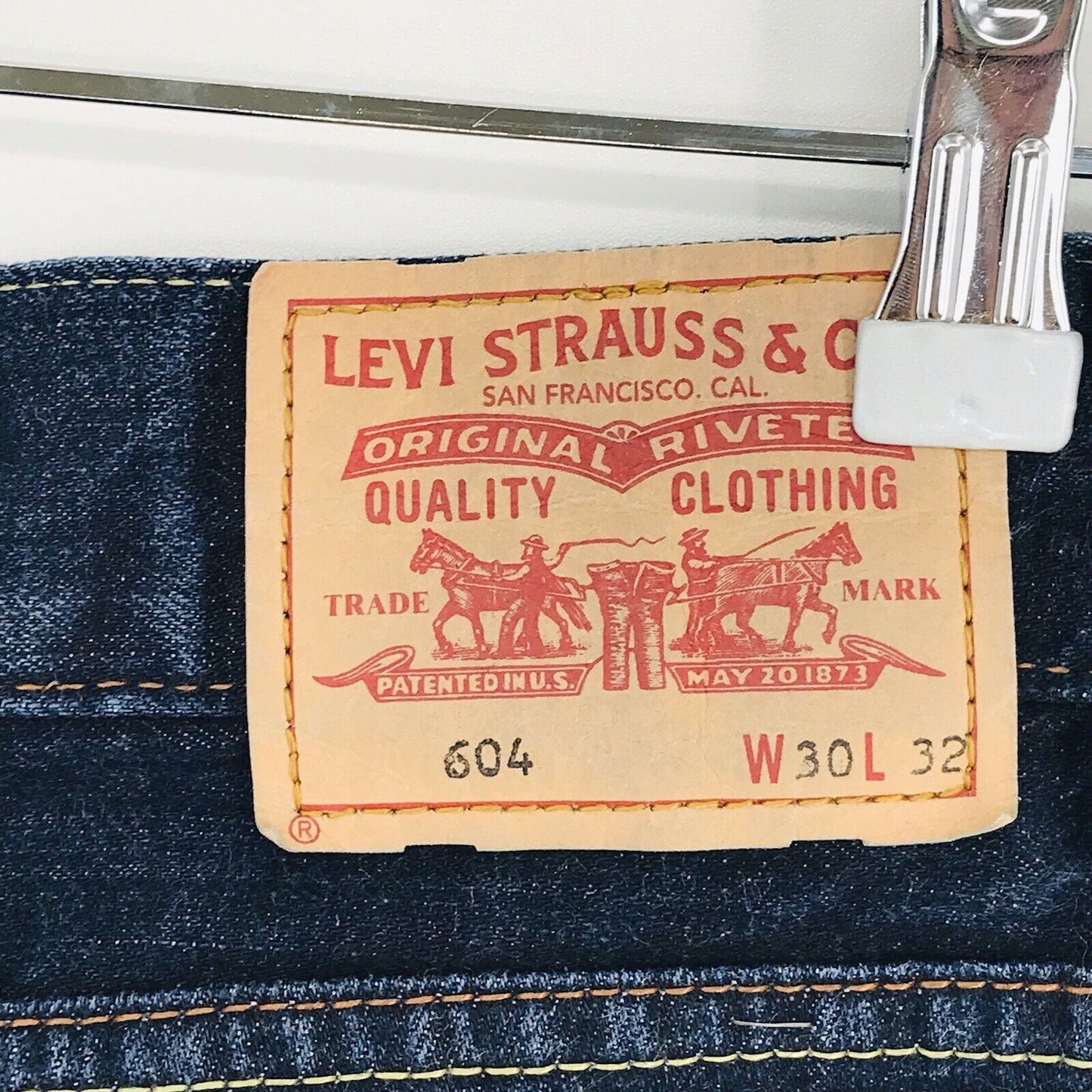 Vintage Levi’s 604 Women Blue Loose Straight Fit Moms Jeans W30 L30