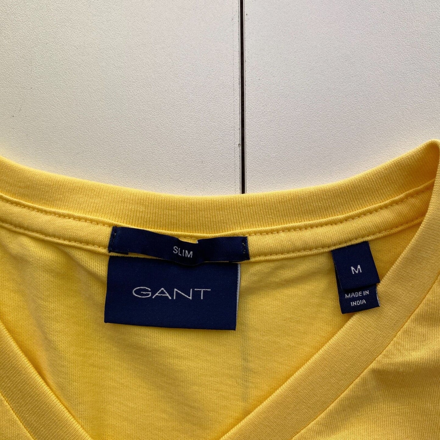 GANT Men Yellow Original Slim Fit V Neck Short Sleeves T-Shirt Size M