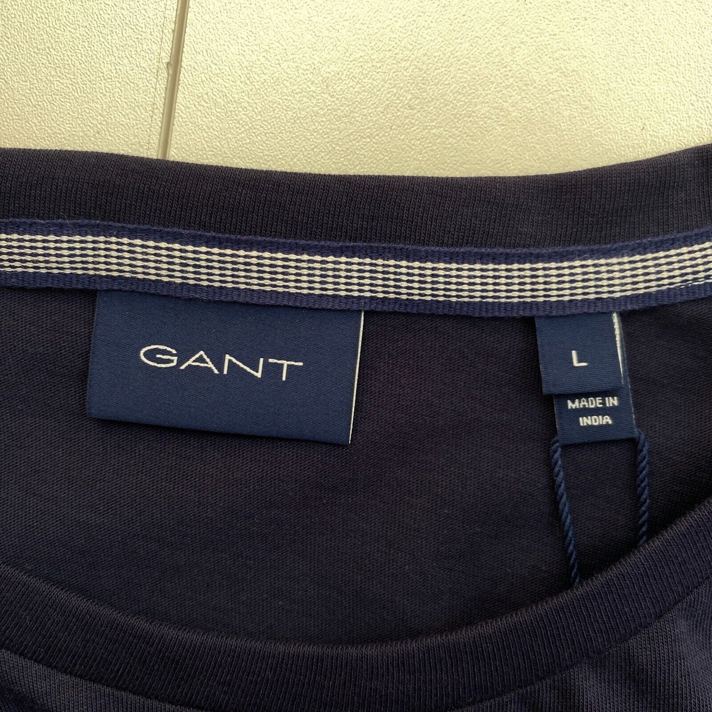 GANT T-shirt à col rond bleu marine Lock Up Taille L