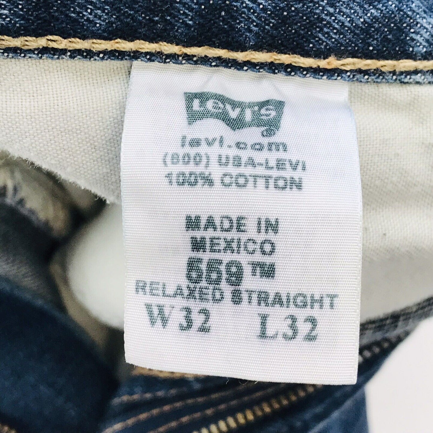 Vintage Levi's 559 Blue Relaxed Straight Fit Jeans Size W32 L32