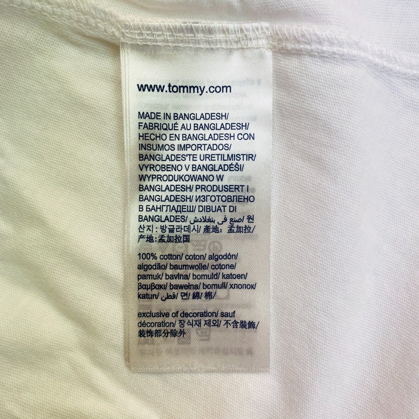 TOMMY HILFIGER JEANS Women White V Neck Short Sleeve T Shirt Size S