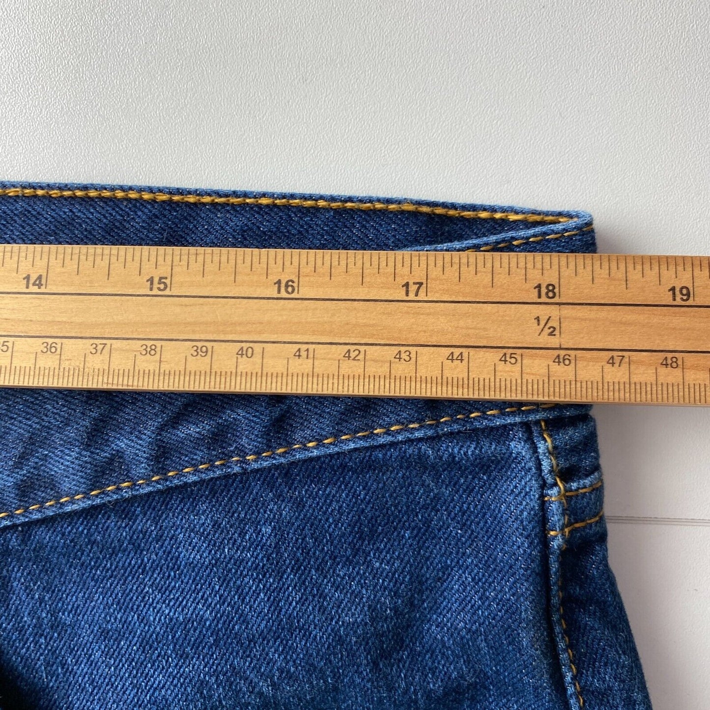 Vintage Levi's Dark Blue Regular Straight Fit Jeans Size W36 L28