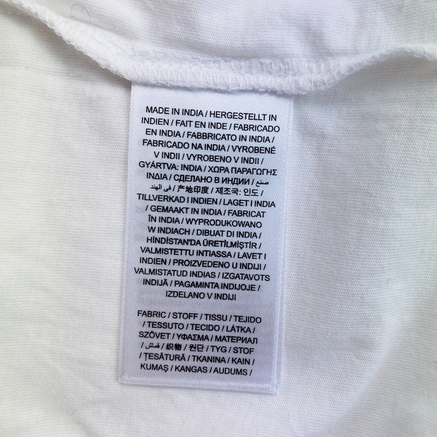 GANT White Archive Shield EMB Crew Neck T Shirt Size M