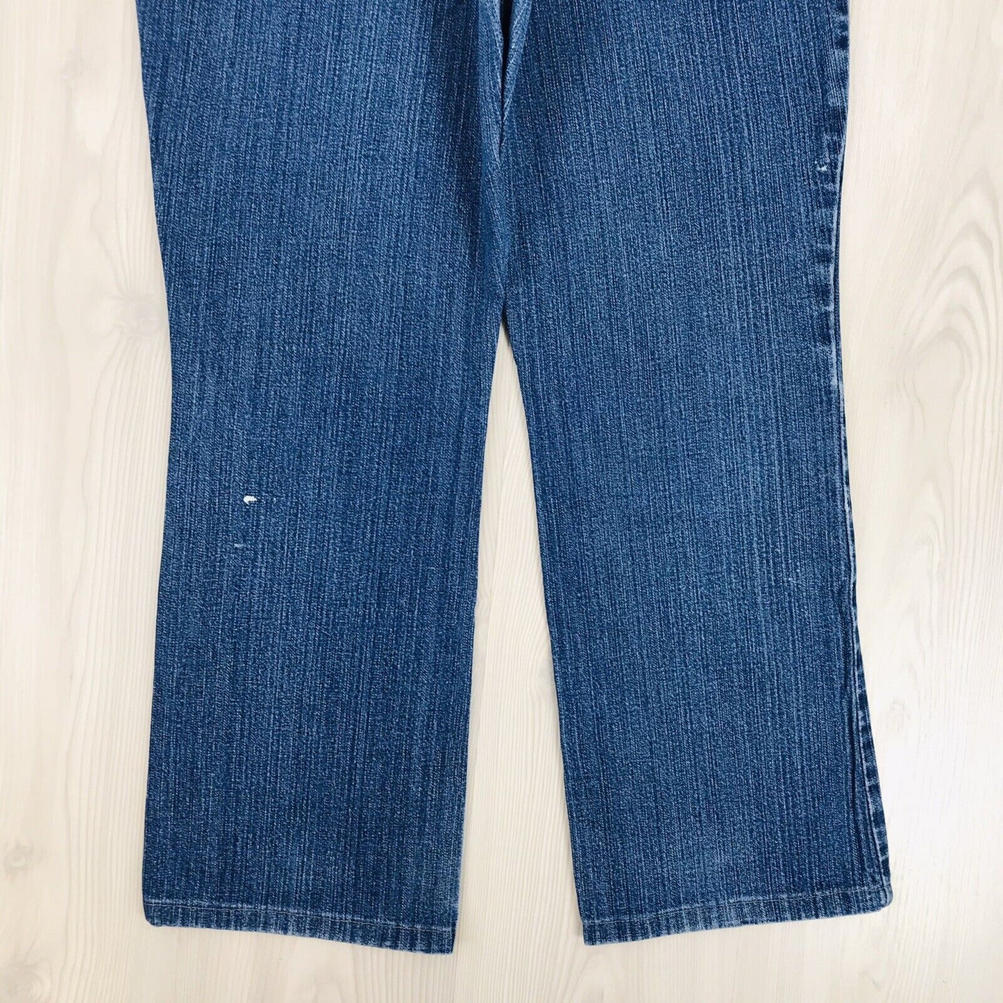 Vintage Levi's 550 Women Blue Relaxed Bootcut Fit Jeans 8 S / W29 L29