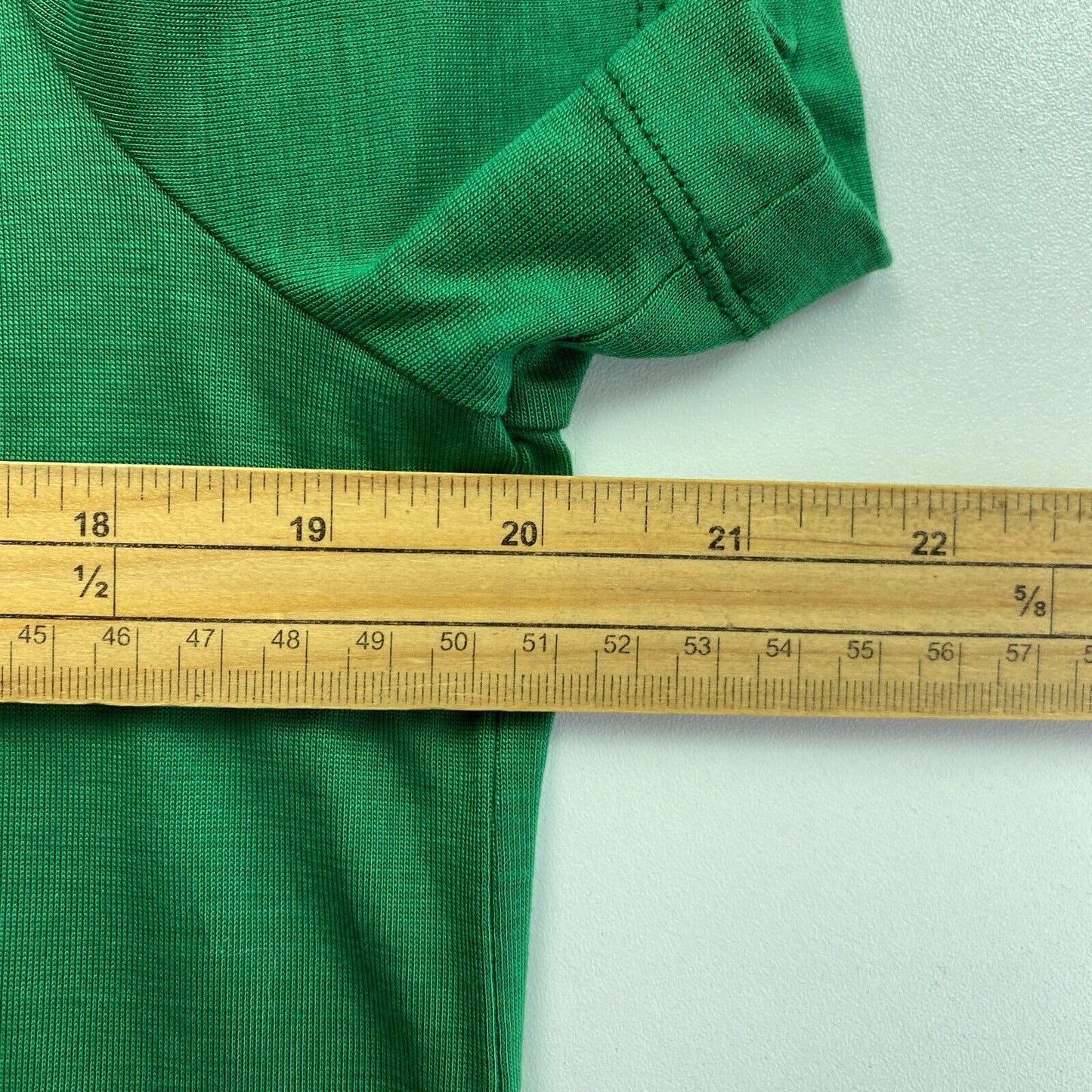 GANT T-shirt léger à col rond drapé vert foncé taille M