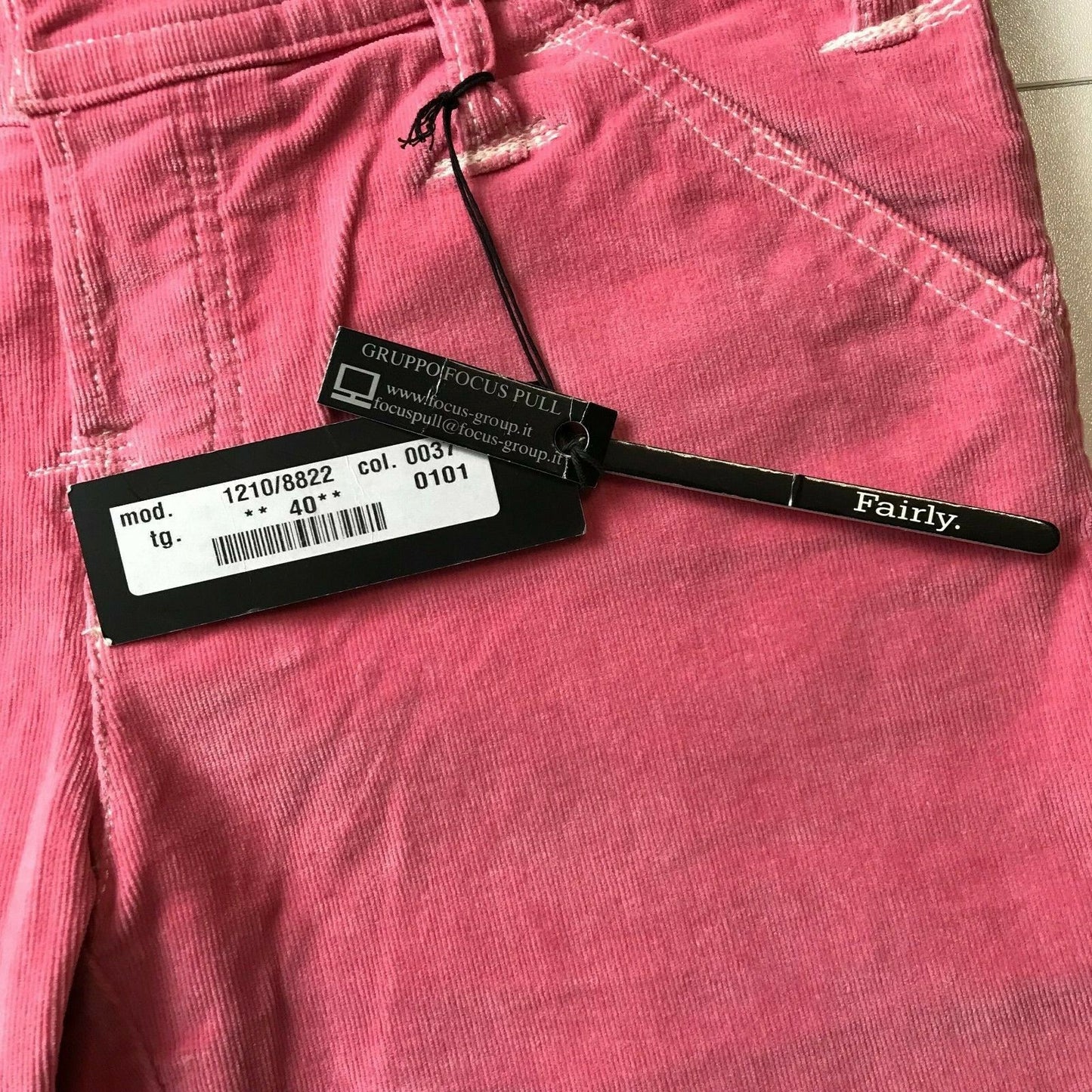 Fairly Women Pink Regular Straight Fit Corduroy Trousers Size 40 / W29