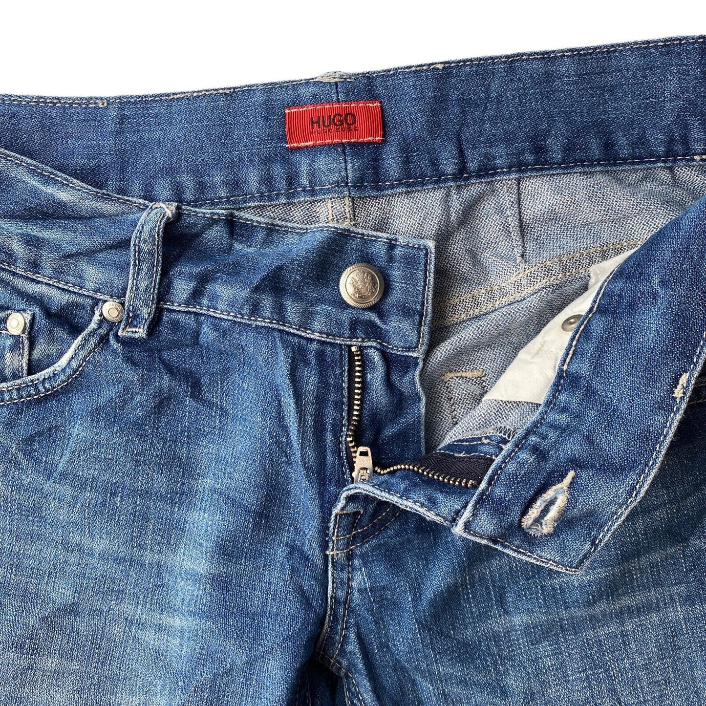 HUGO BOSS Damen Jeans in normaler Straight-Fit-Passform, Blau, Größe W27 L30