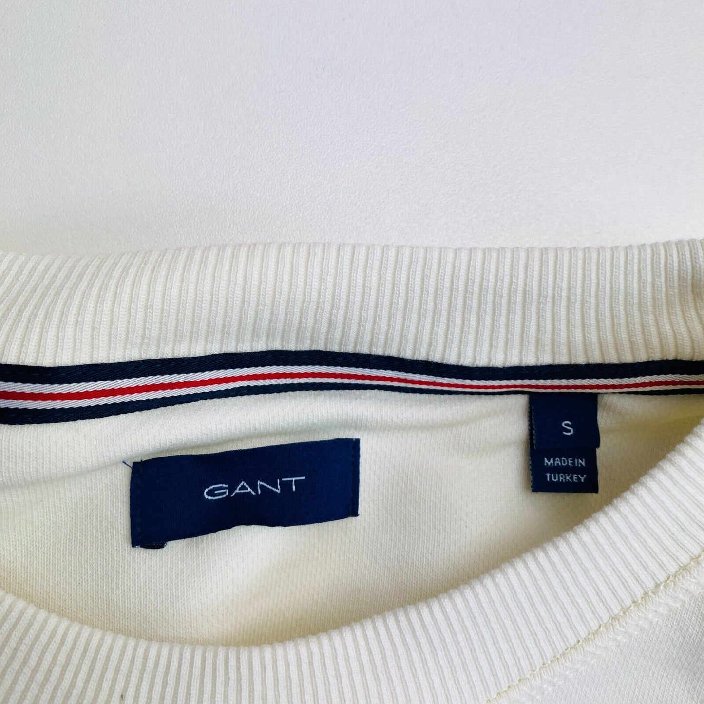 GANT Women White Retro Shield Crew Neck Jumper Sweater Size S