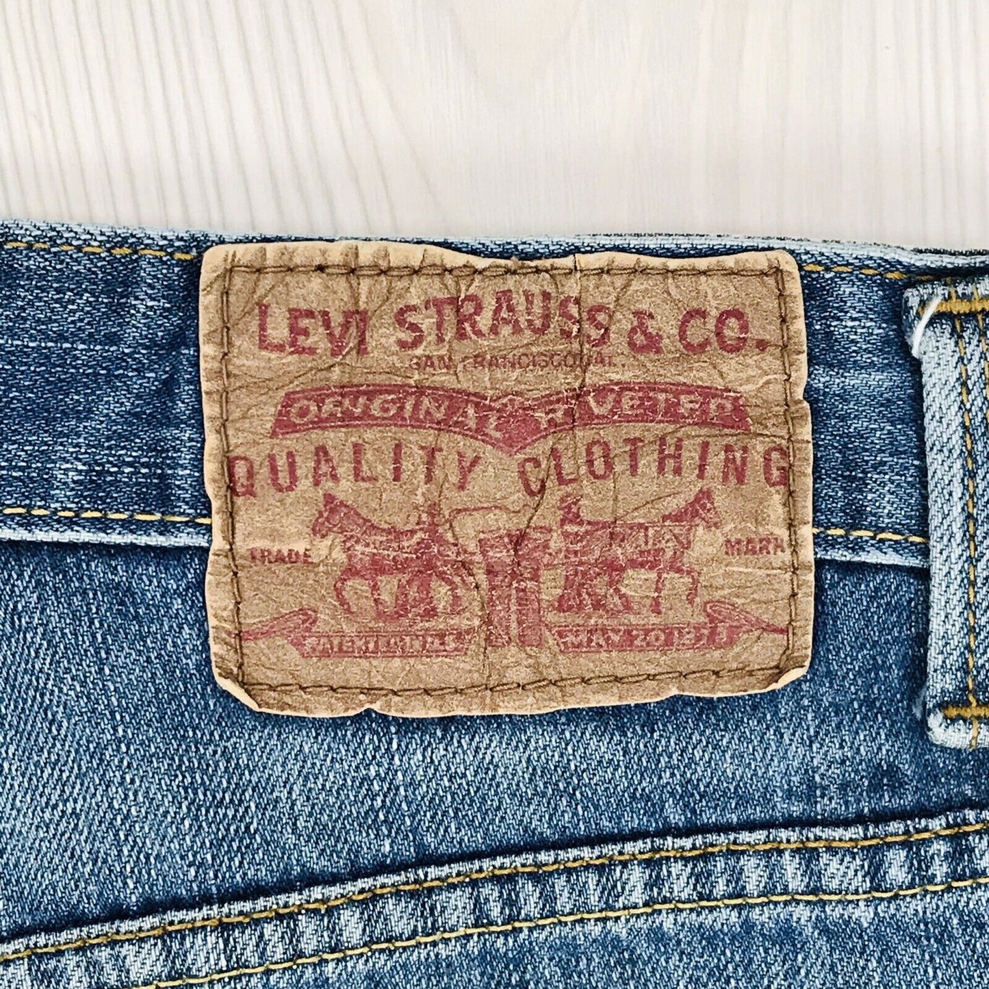 Vintage Levis Blaue Jeans mit normaler gerader Passform 14 Reg / W27 L27