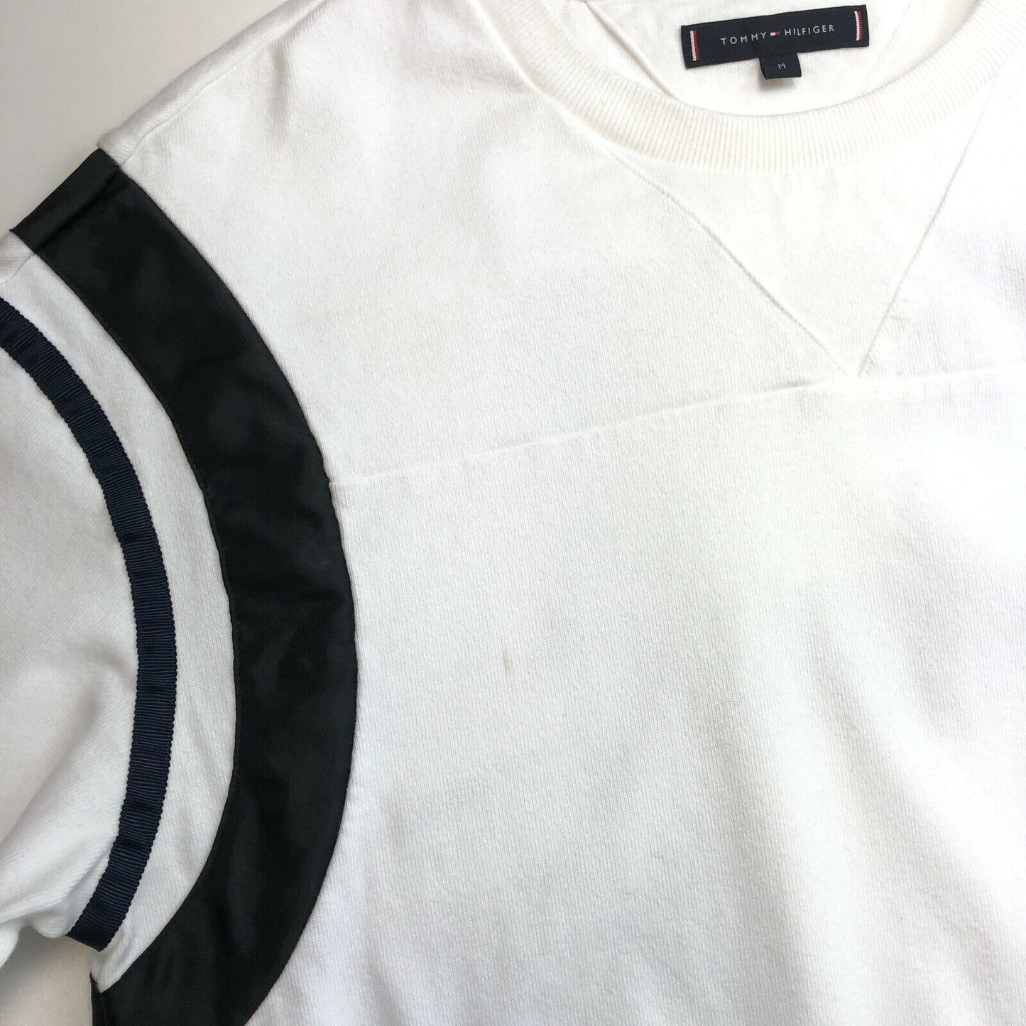 TOMMY HILFIGER Weißer Pullover mit Rundhalsausschnitt, Größe M