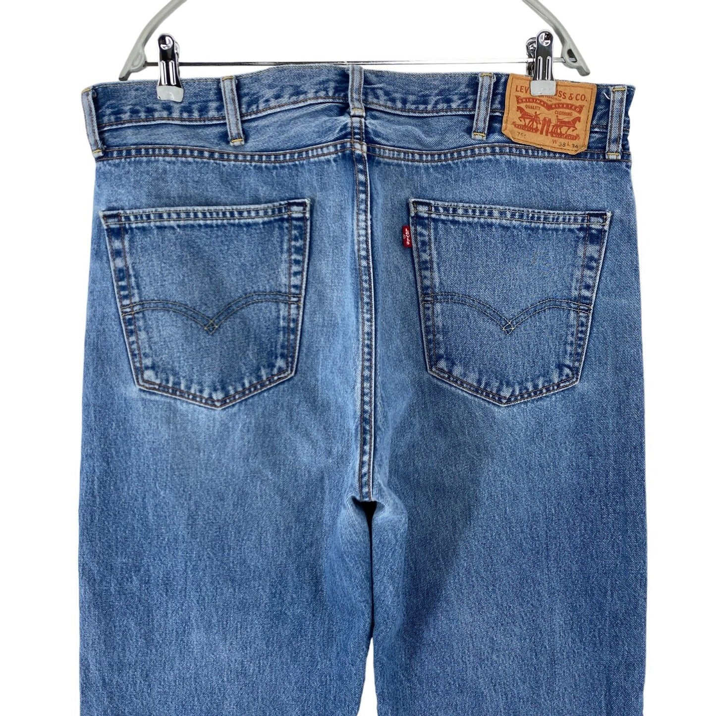 Levi's 751 Jeans in normaler gerader Passform, Blau, W38 L34