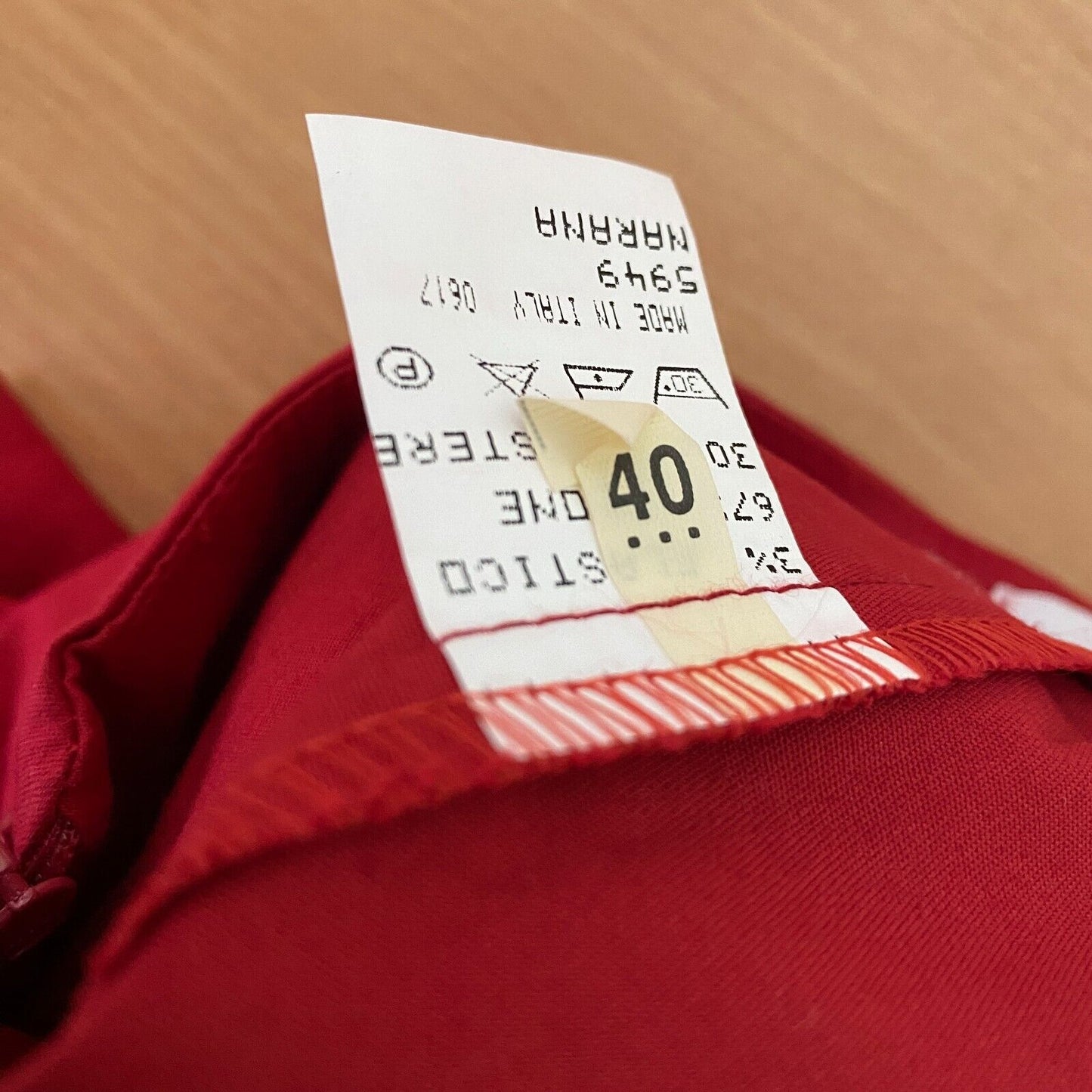 ROSSO DI SERA Rote Caprihose mit geradem Schnitt, Größe EUR 40