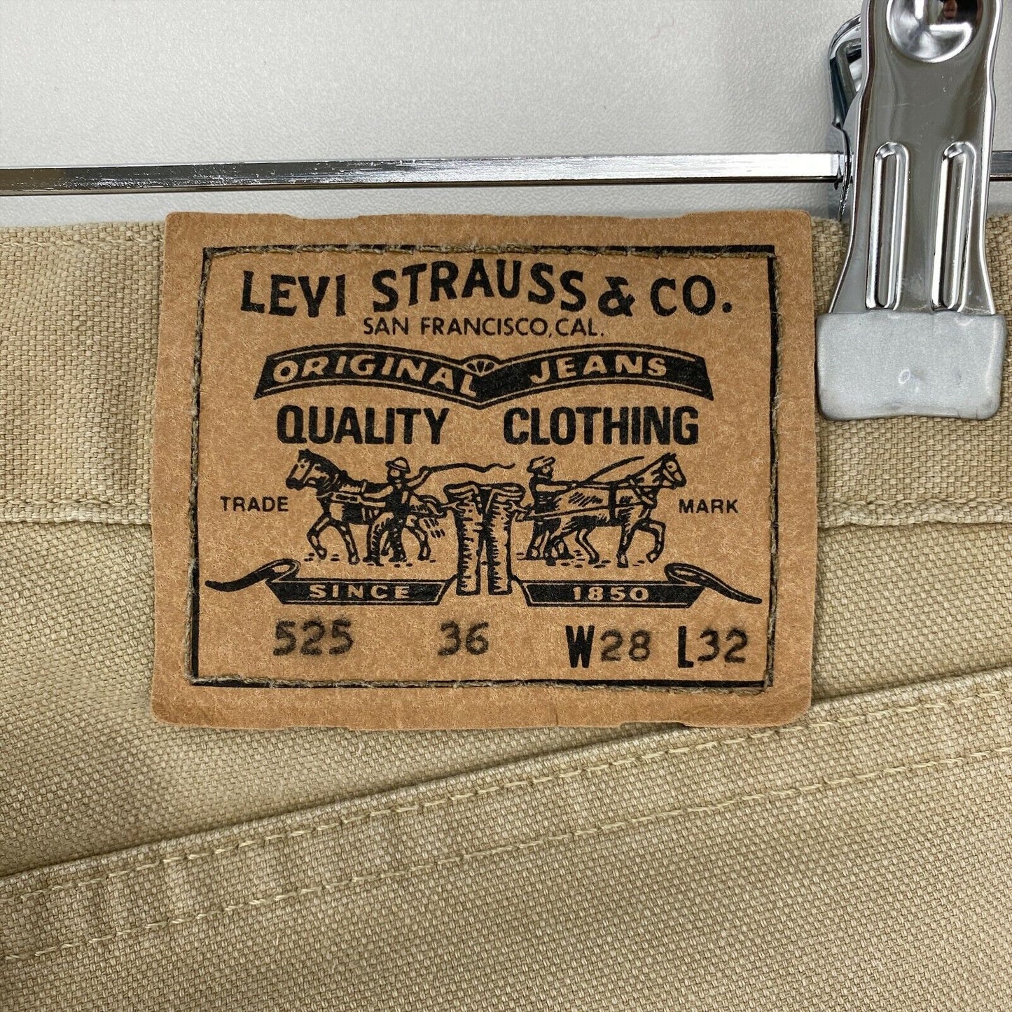 Vintage Levi's 525 36 Women Beige Regular Bootcut Fit Jeans Size W28 L32