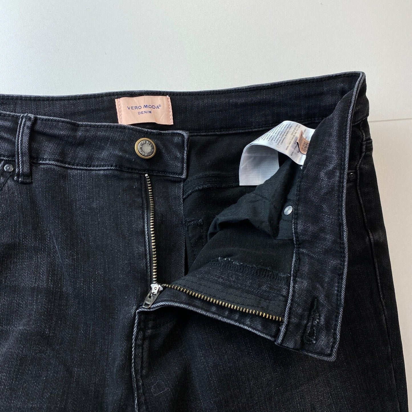 VERO MODA FLASH Damen Jeans mit mittelhohem Bund und Skinny-Fit, Dunkelgrau, Größe XL W33 L32