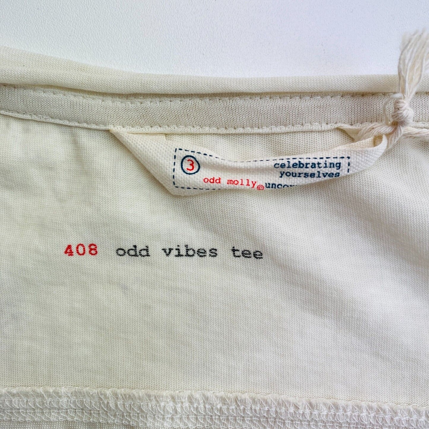 ODD MOLLY Women Beige Odd Vibes Tee Size 3 / L