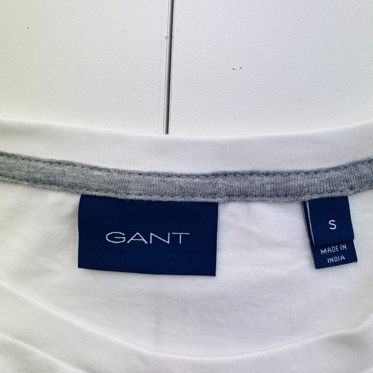 GANT Men White Archive Shield EMB Crew Neck Short Sleeves T Shirt Size S