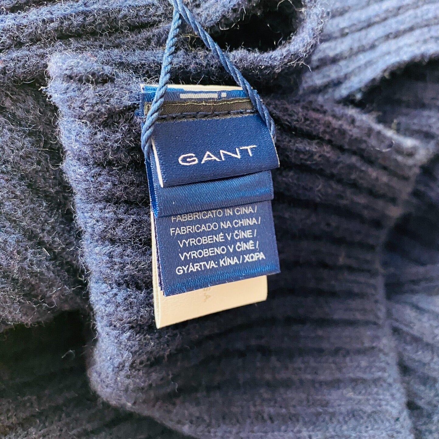 GANT Dark Blue Unisex Teen Wool Knit Hat Beanie Scarf Gift Set Size L - XL