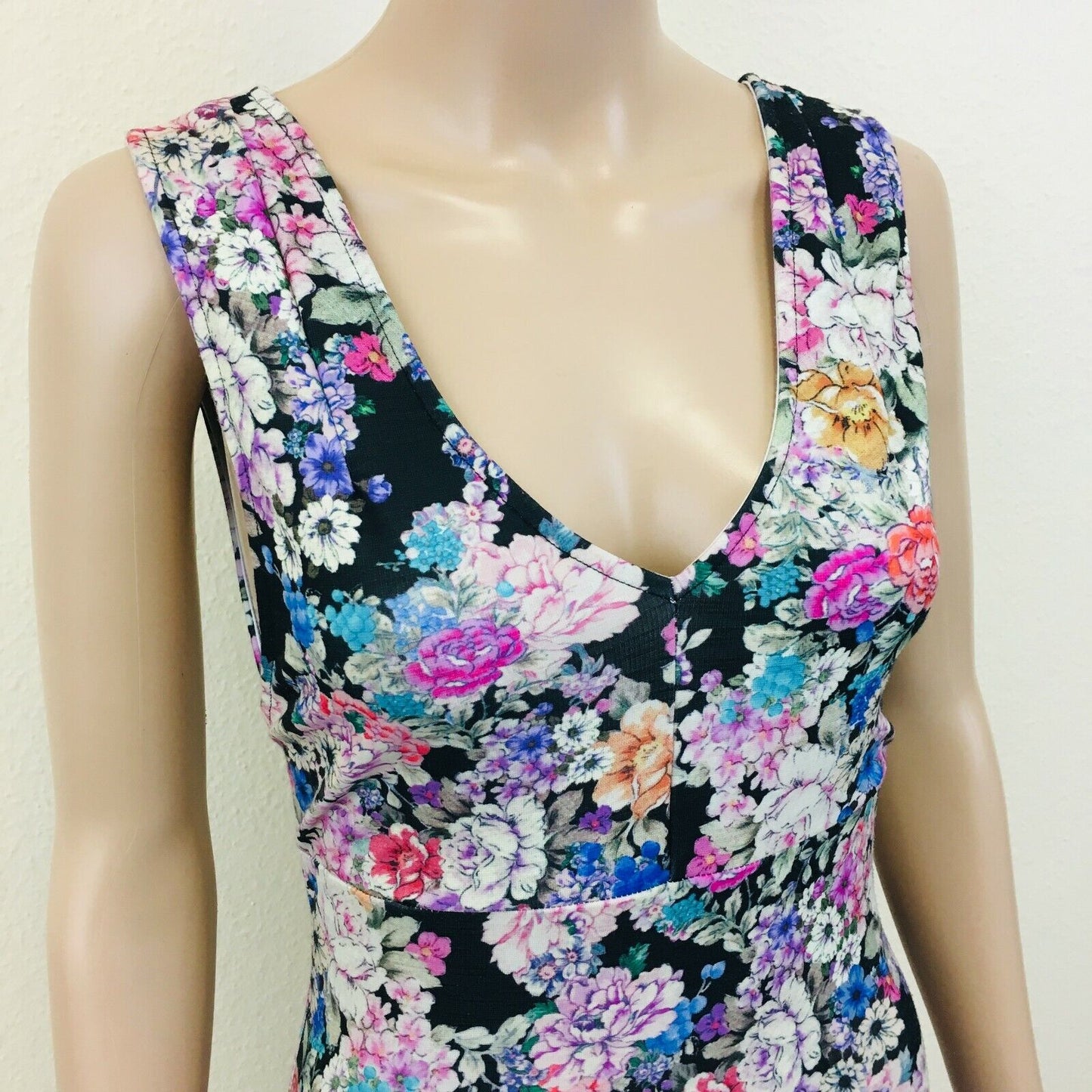 PULL&BEAR Flowered Ladies Sleeveless Dress Size M