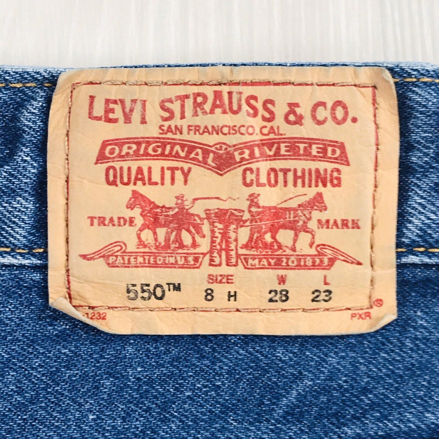 Vintage Levi's 550 Boys Blue Relaxed Straight Fit Jeans 8 H / W28 L23