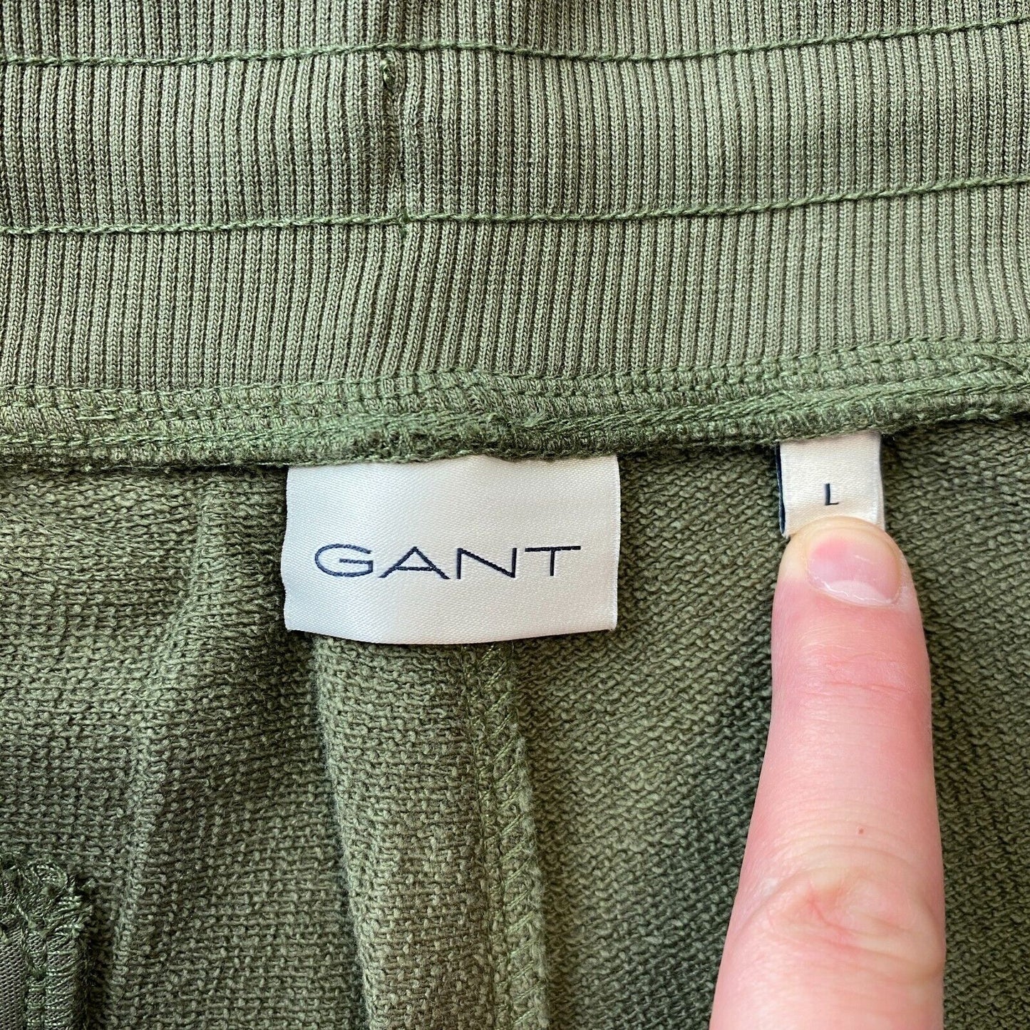 GANT Dunkelgrüne Herren-Sweathose mit Bündchen, Regular Fit, Größe L