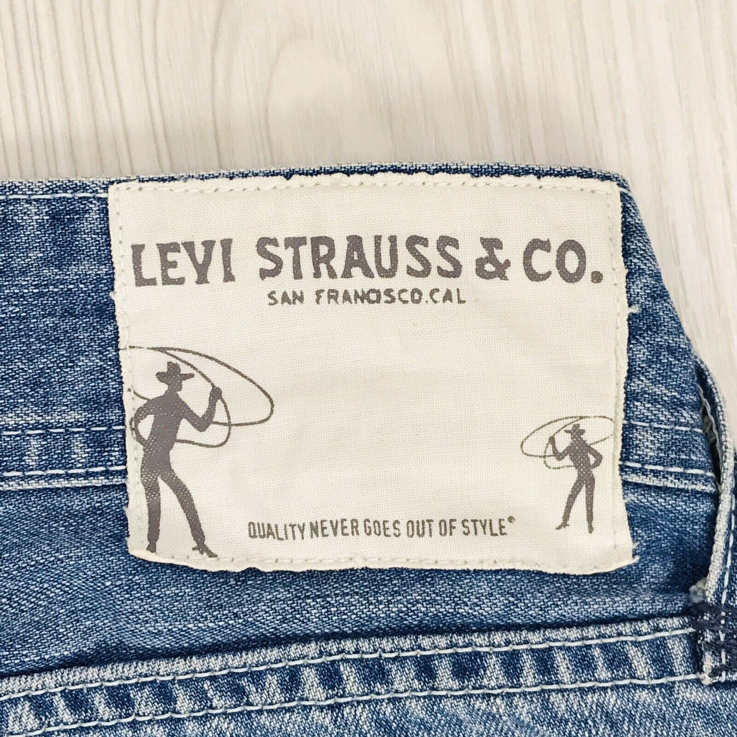 Vintage Levi's Premium Boys Blue Straight Slouch Fit Jeans W25 L25