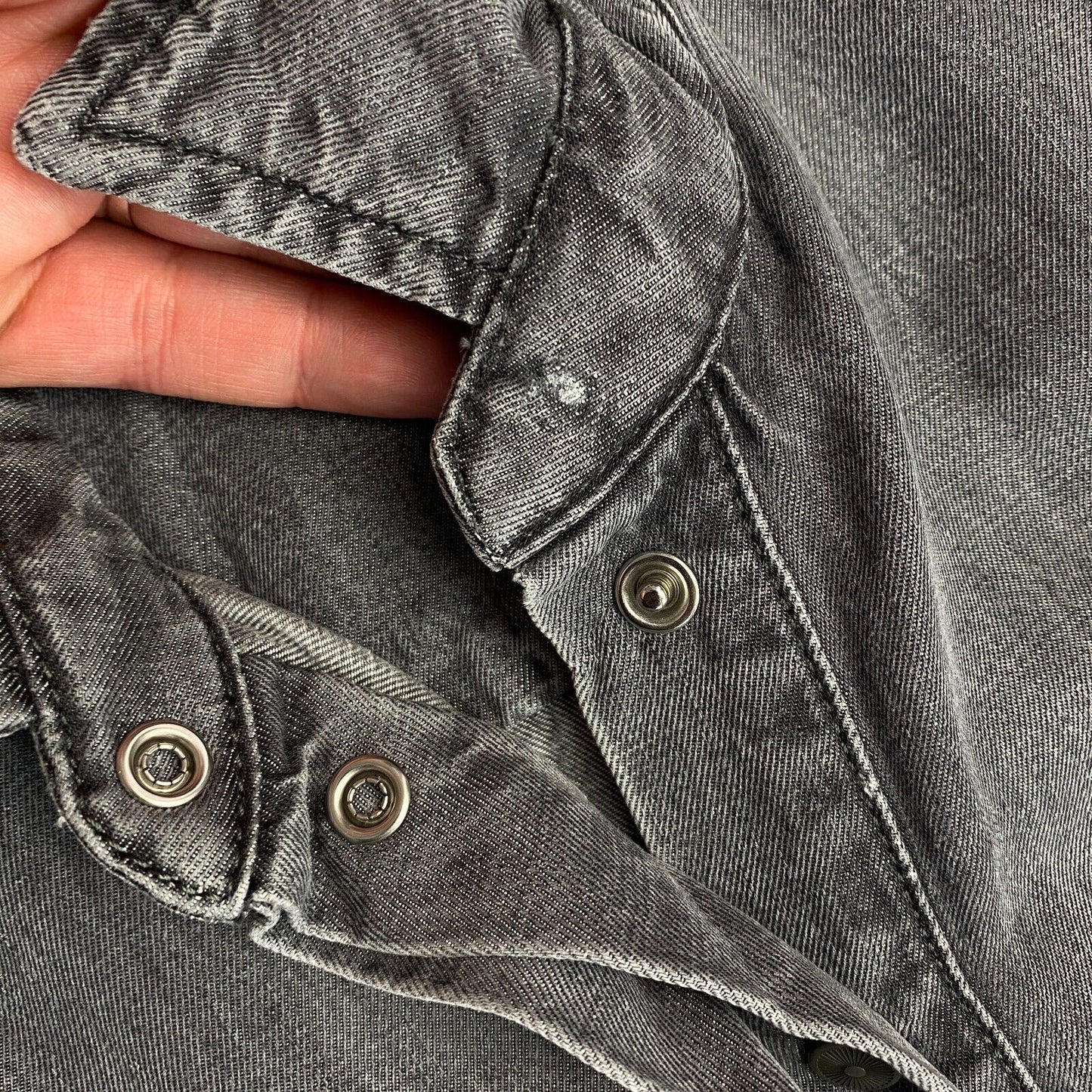 DIESEL Graues asymmetrisches Hemdkleid aus hellem Denim mit langen Ärmeln, Größe 2XS XXS