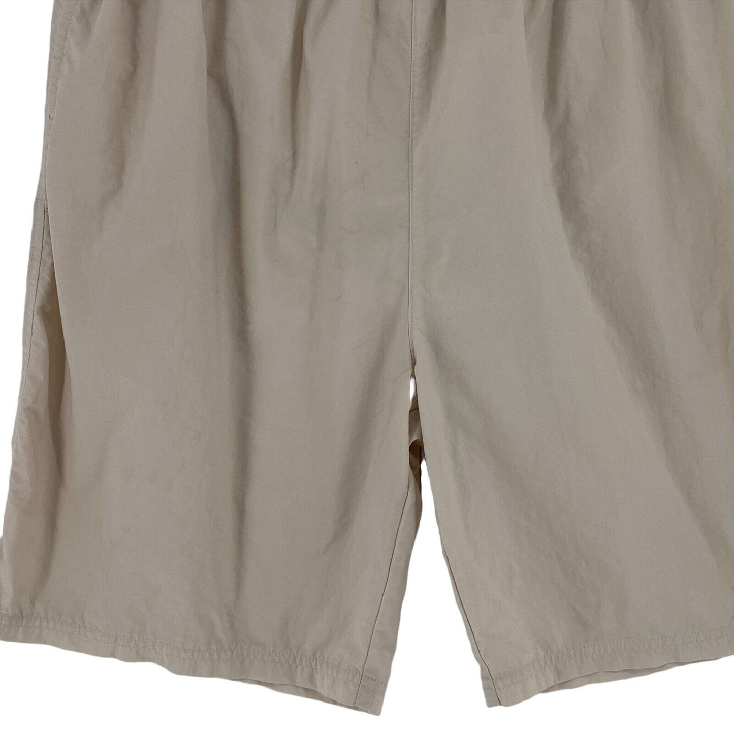 NIKE Beige Activewear Shorts Size M