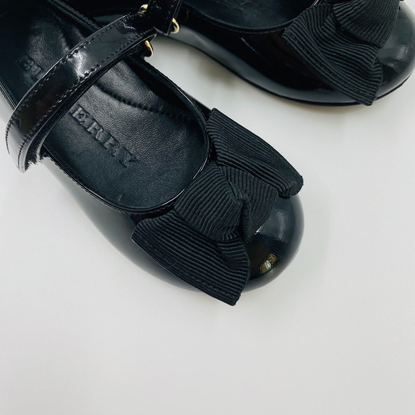 BURBERRY Schwarze Ballerinas aus Lackleder „Trixie“ Größe EU 25 UK 8 US 9