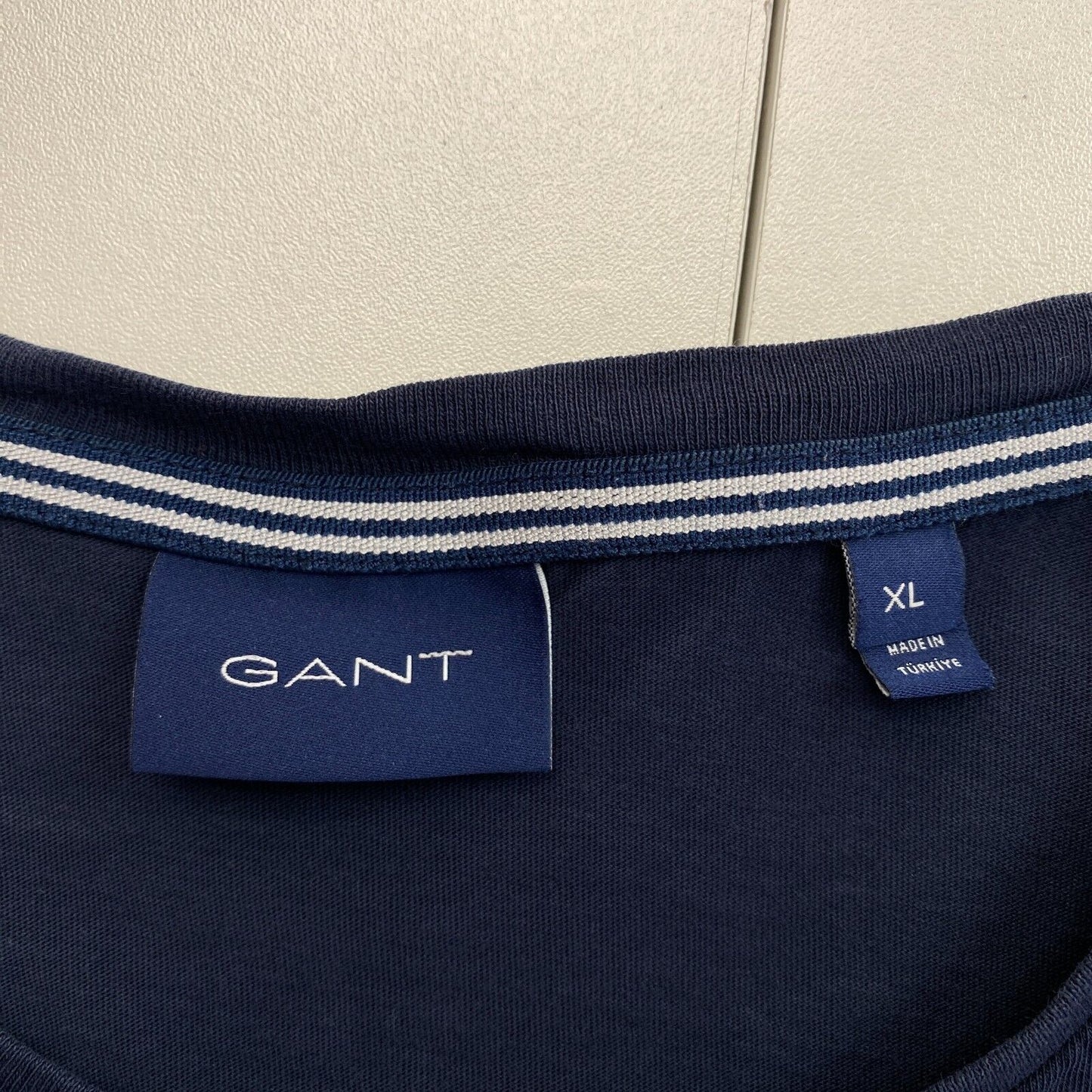 GANT Men Navy Blue Retro Shield Logo Crew Neck Short Sleeve T Shirt Size XL