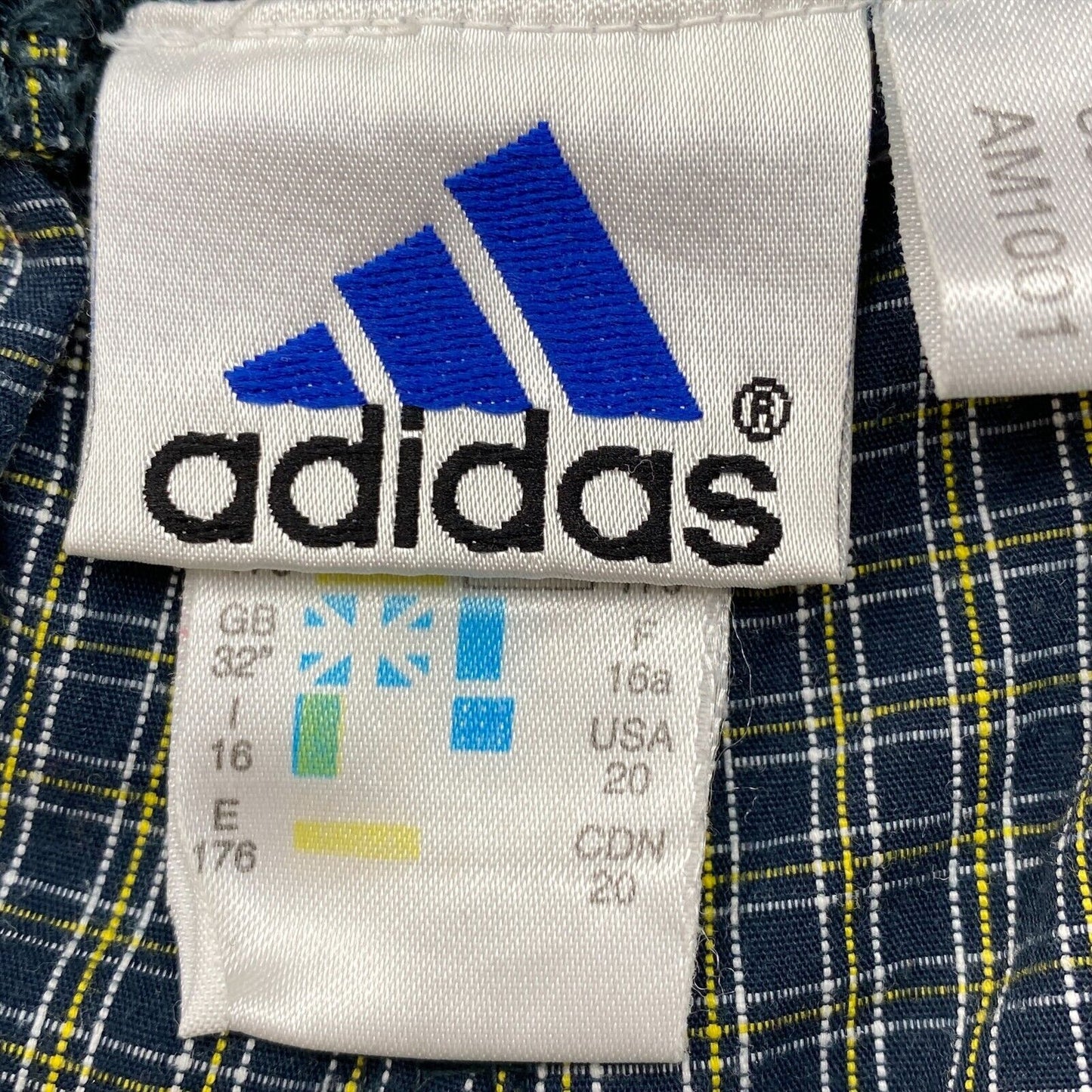 adidas Activewear-Shorts aus Baumwollmischung mit Karomuster, Grau, Größe S W26