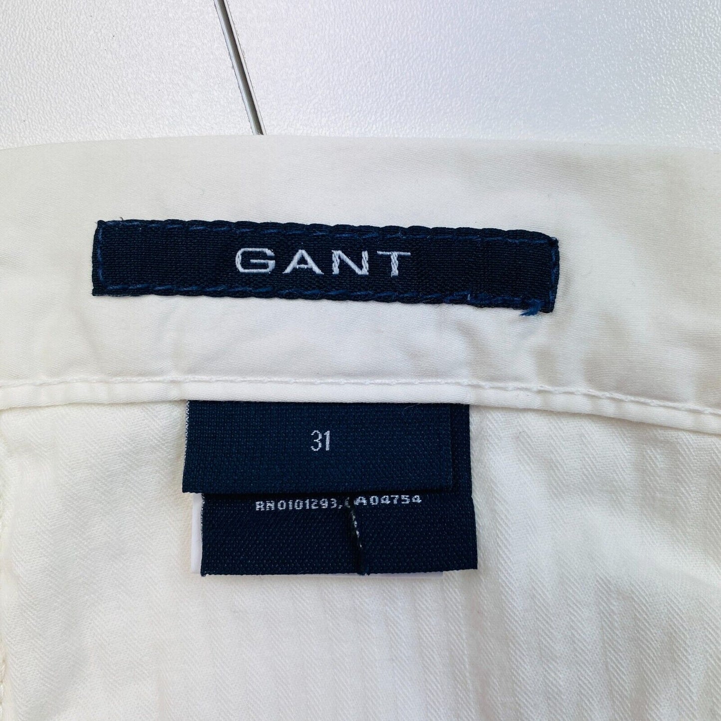 GANT Damen Caprihose Dawn mit schmalem Bein, Weiß, Größe W31