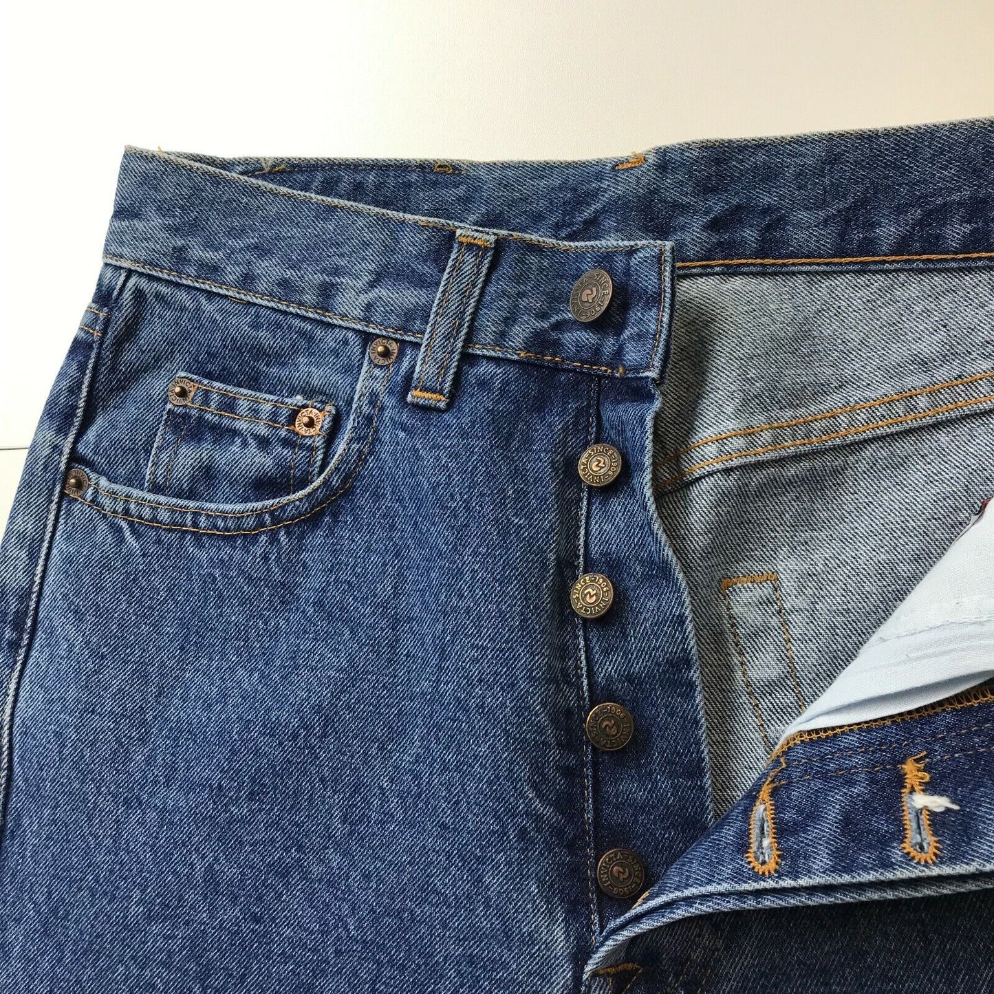 INVICTA Damen Jeans in Dunkelblau mit normaler, konischer Passform, Größe W28, hergestellt in Italien