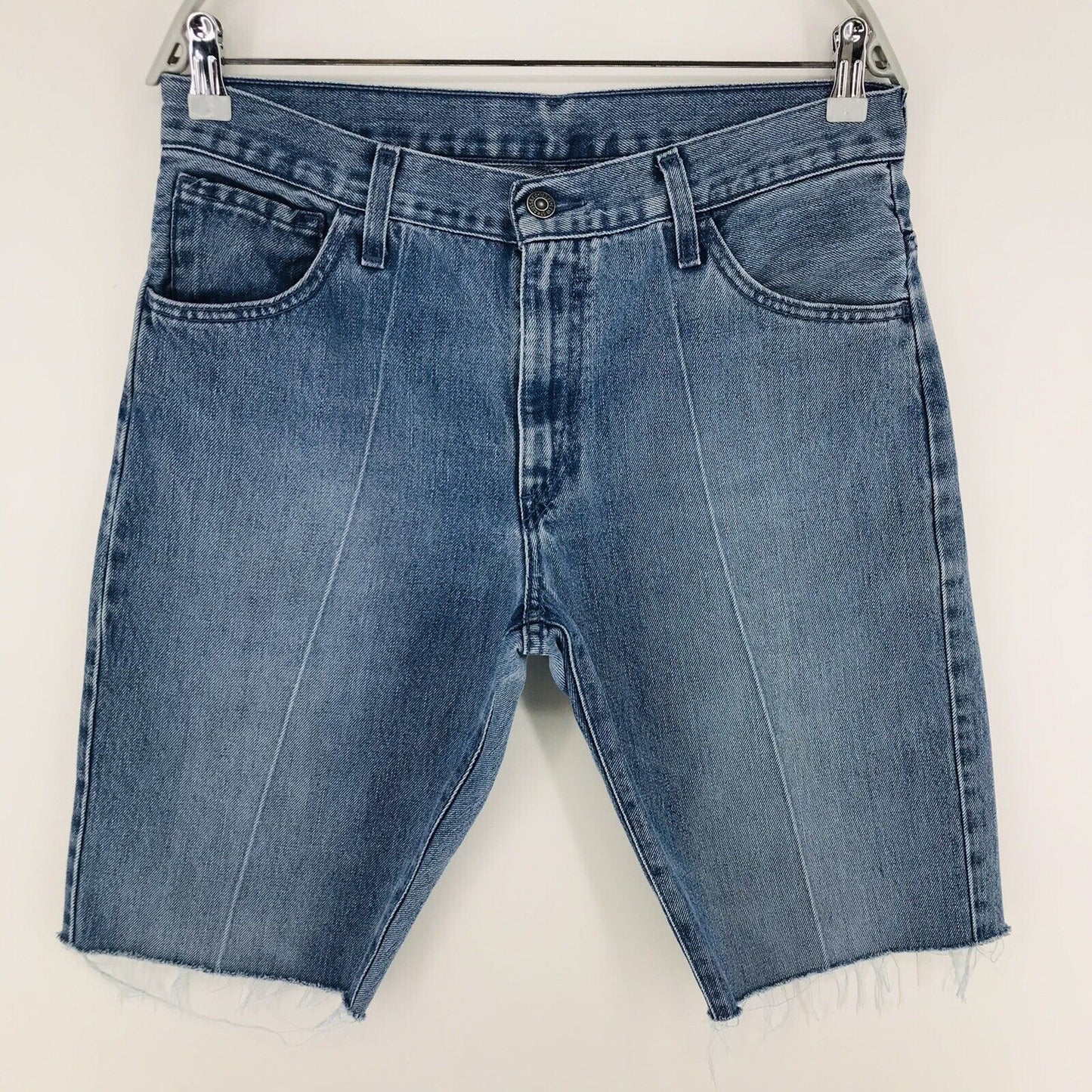 vintage Levi’s 507 Custom Made Blue Regular Fit Short en denim coupé W33