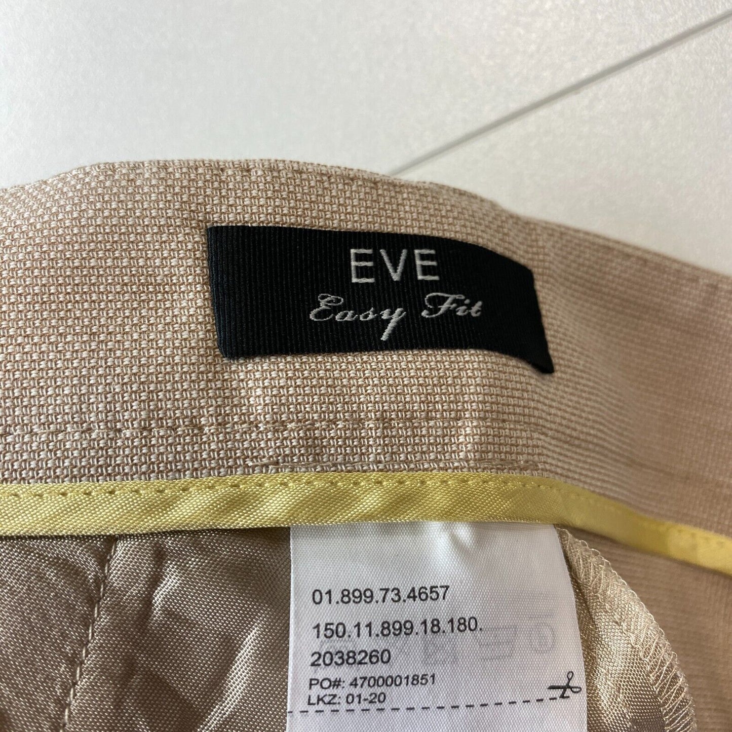 s.Oliver EVE Women Beige Easy Fit Dress Trousers EUR 38 UK 12 US 8 W33