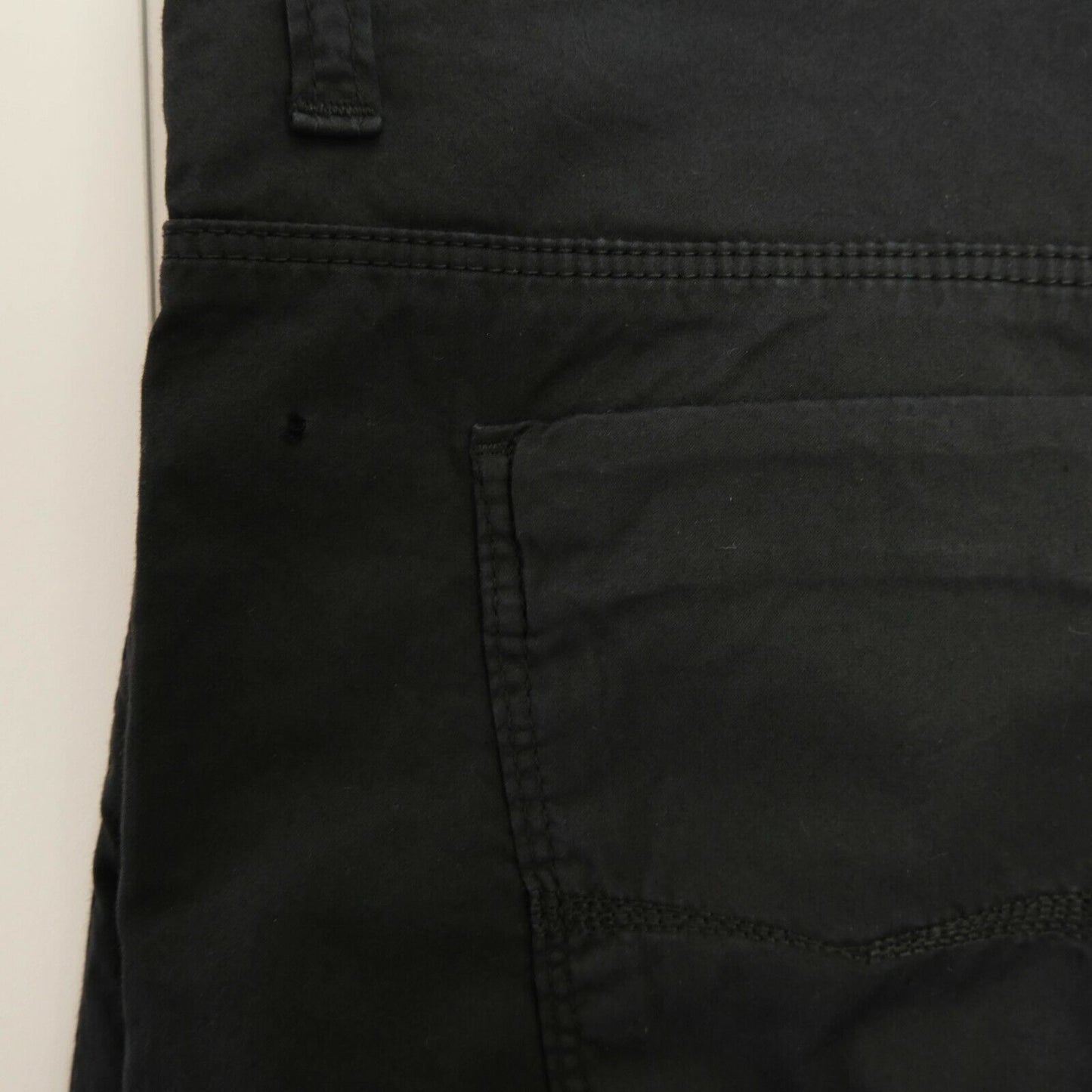 GANT Black Dawn Baumwollsatin Caprihose Hose Größe 28