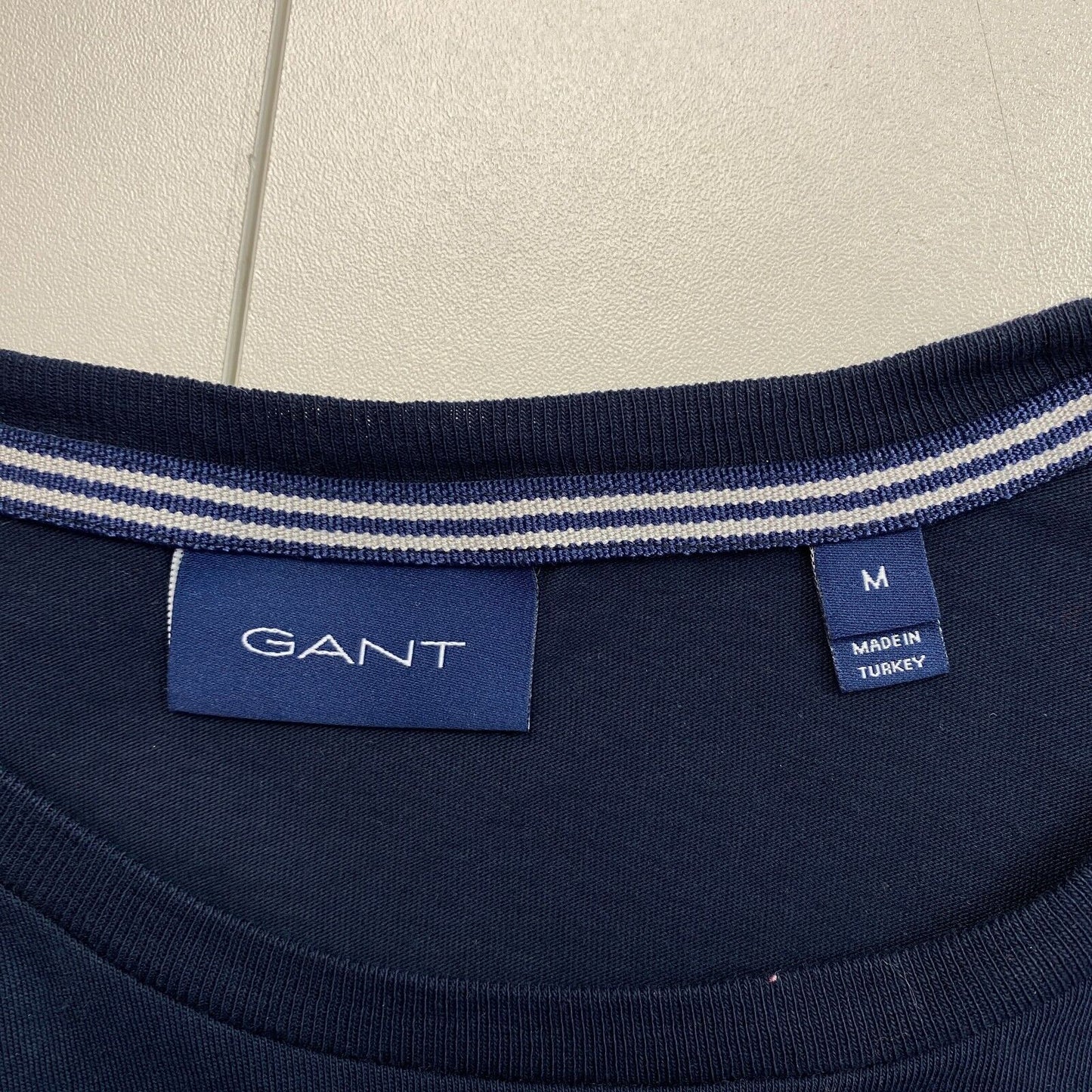 GANT Men Navy Blue Logo Crew Neck Short Sleeves T-Shirt Size M