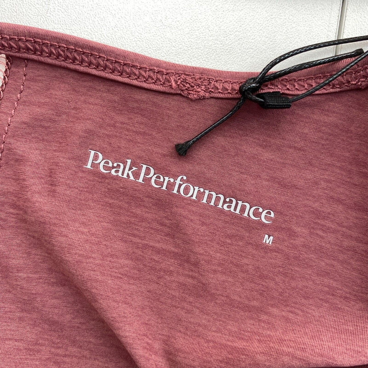 Peak Performance Dusty Pink Fly T-Shirt mit Rundhalsausschnitt, Größe M