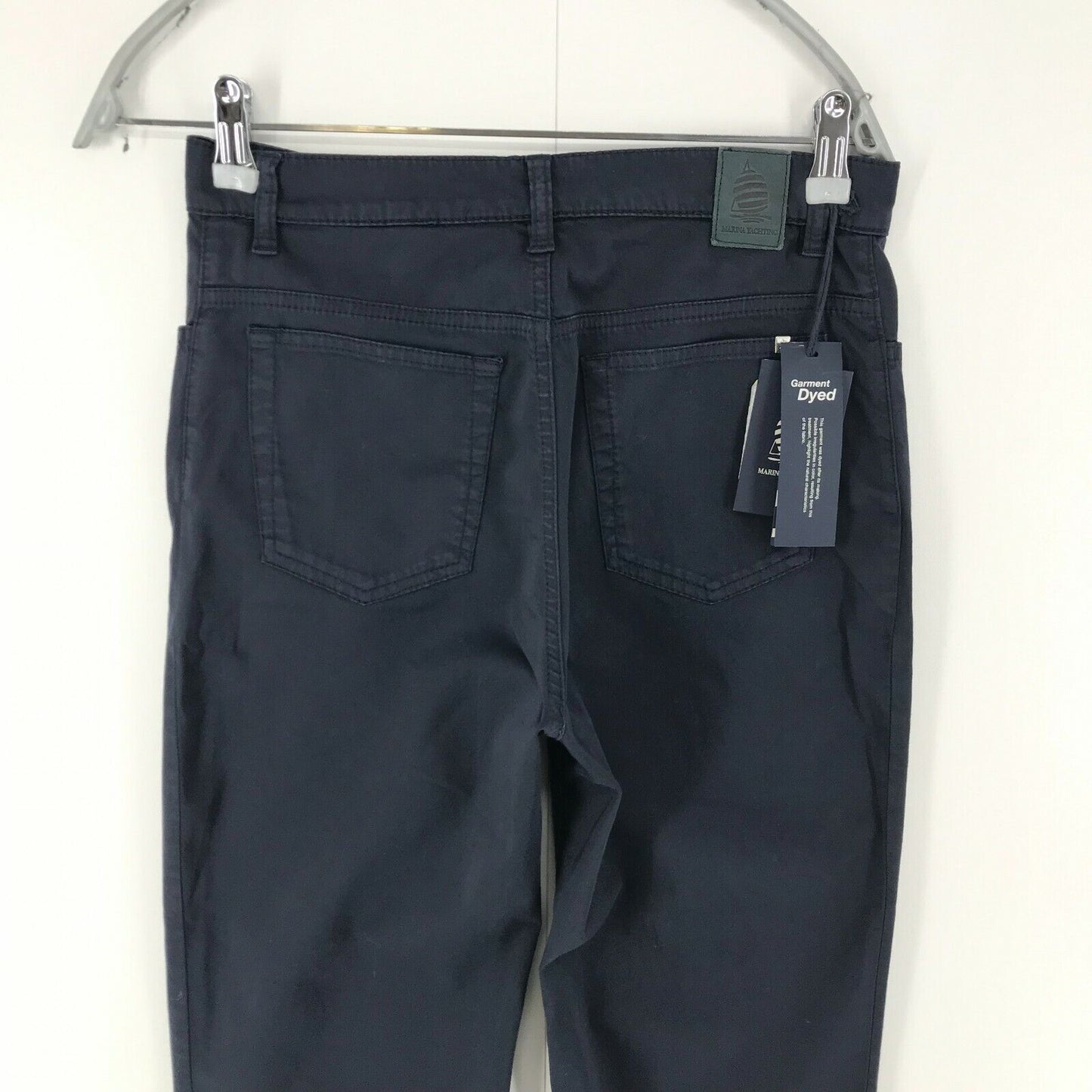 MARINA YACHTING Damen Chinohose in regulärer, gerader Passform, Marineblau, Größe W28