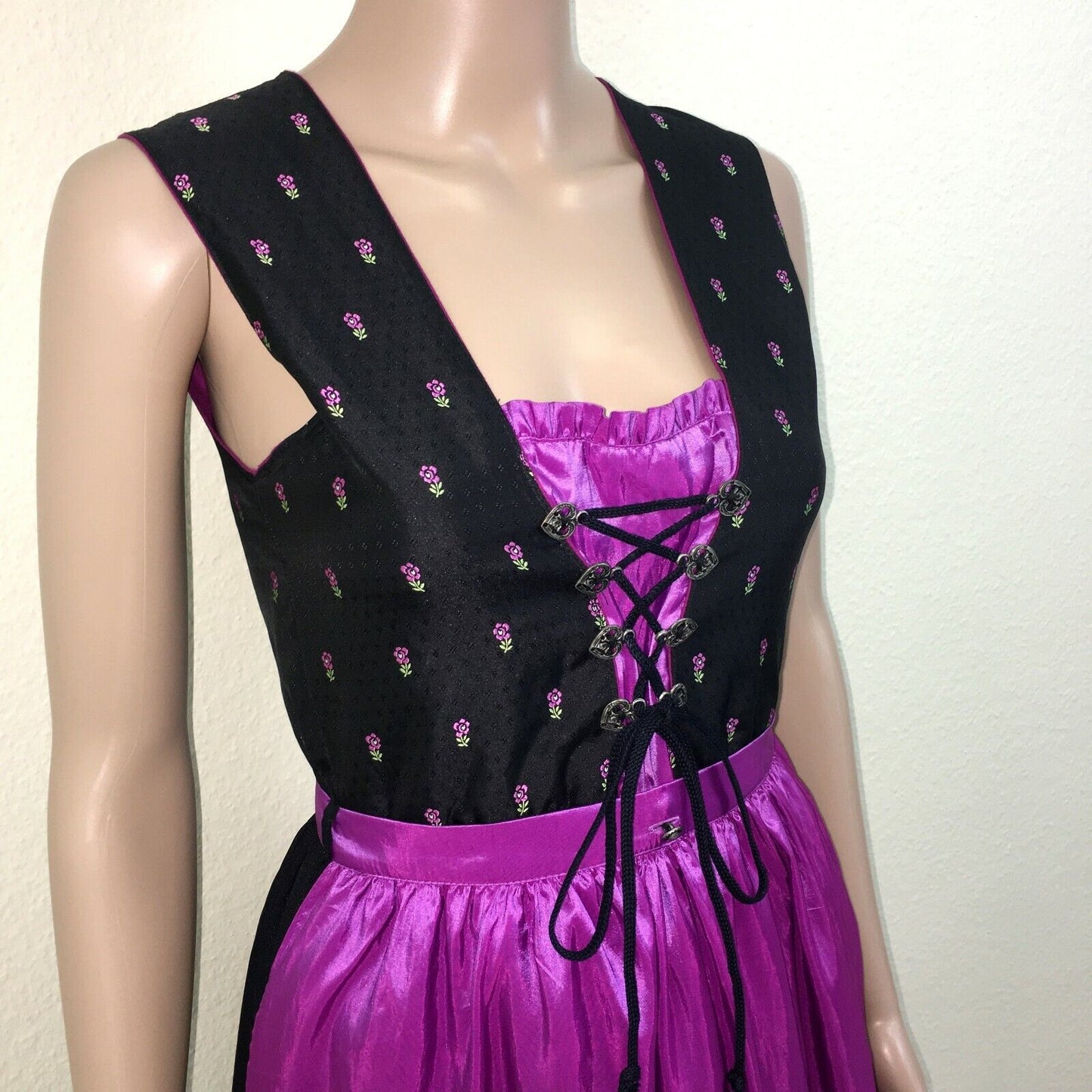 Usar Trachten Vitntage Women's Tyrol Dirndl Black Pink Dress EUR 36 US 6 UK 10