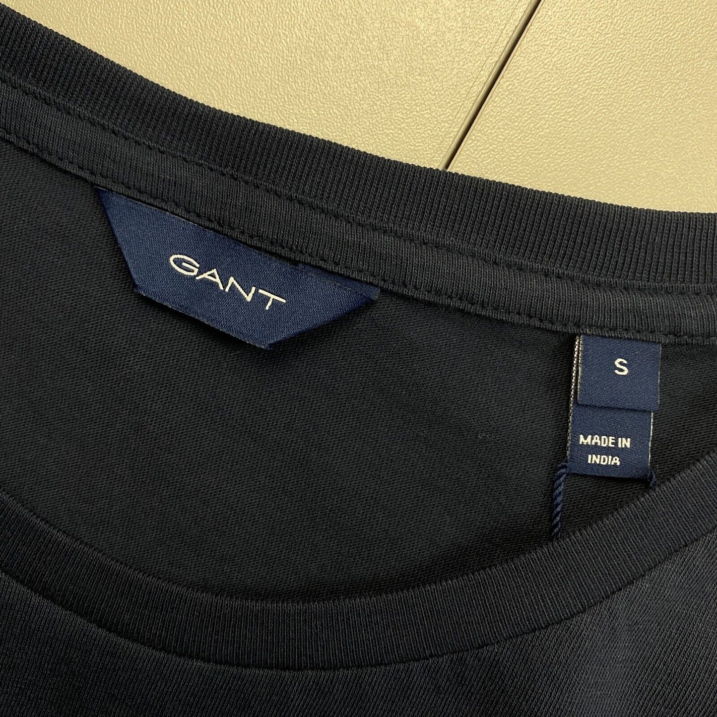 GANT T-shirt à col rond graphique bleu marine taille S