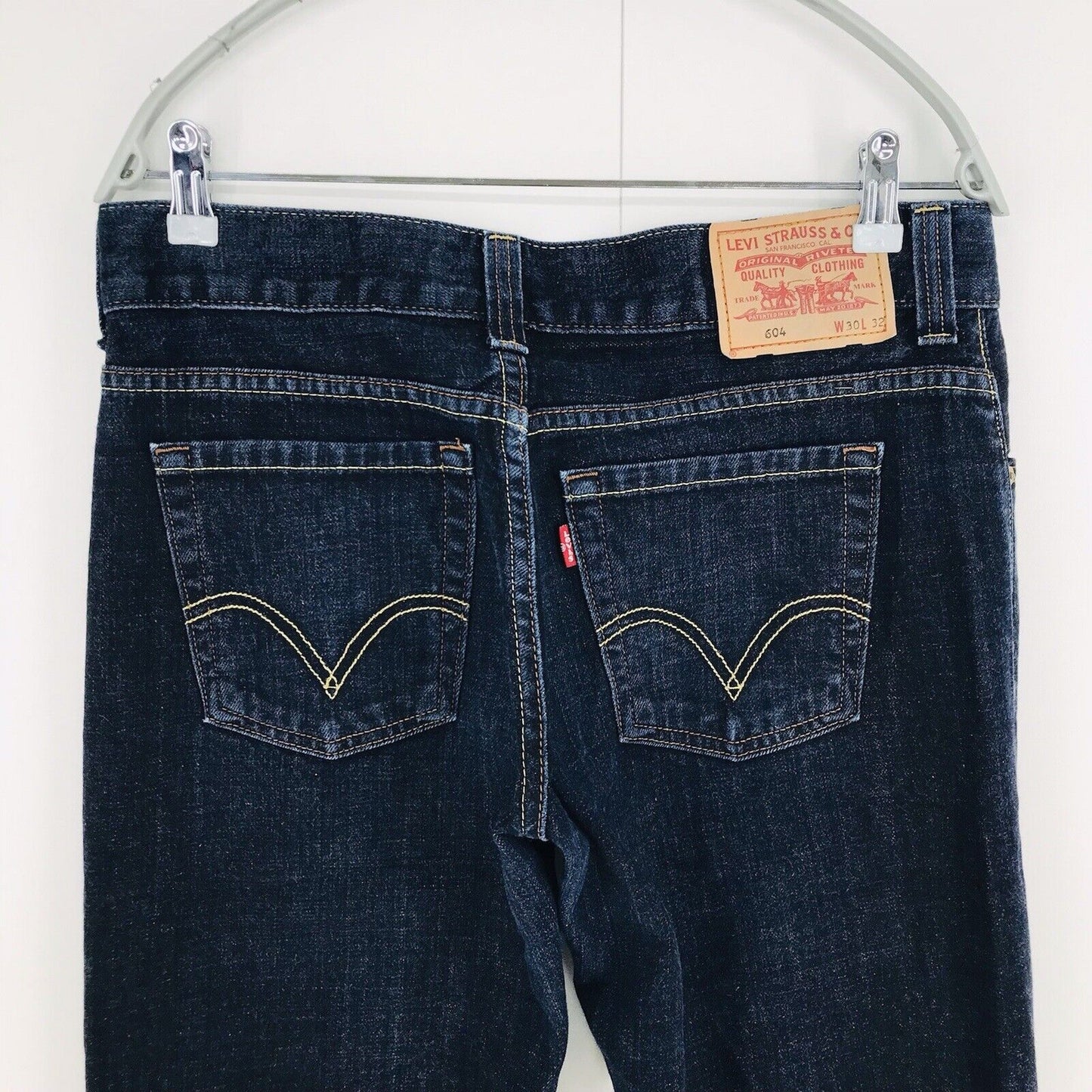 vintage Levi’s 604 Femmes Bleu Loose Straight Fit Moms Jeans W30 L30