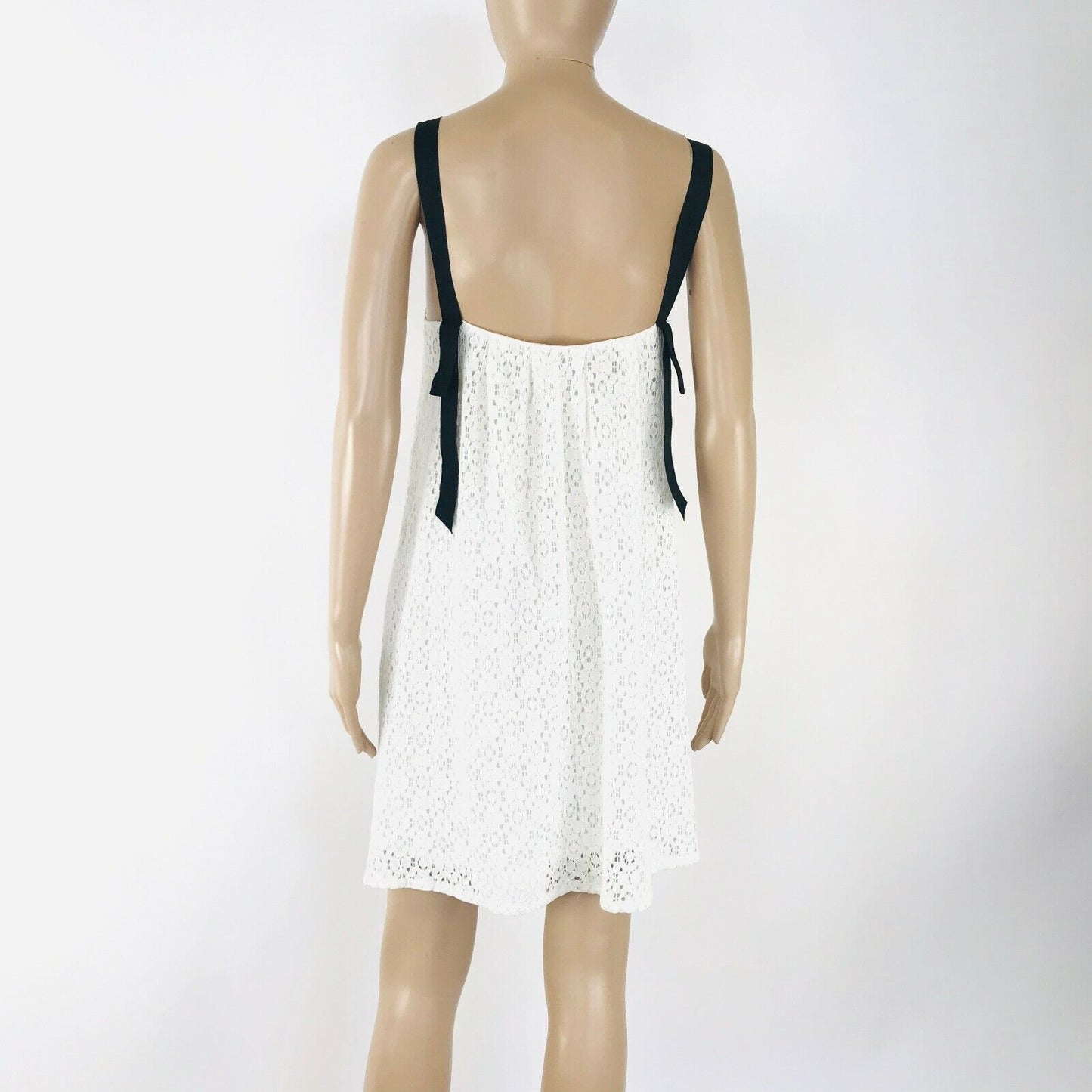 ZARA Trafaluc Women's White Dress Size M