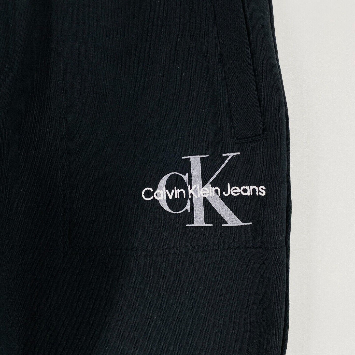 Calvin Klein Mens Black Regular Fit Cuffed Sweatpants Trousers Size M