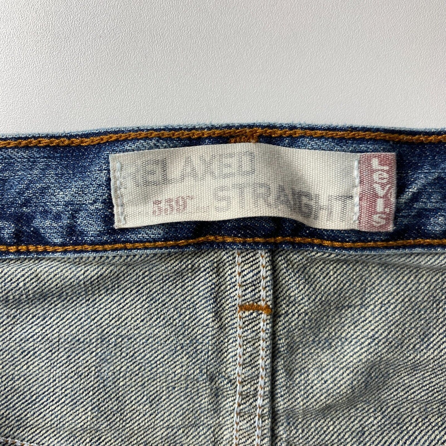 Vintage Levi's 559 Blue Relaxed Straight Fit Jeans Size W38 L34