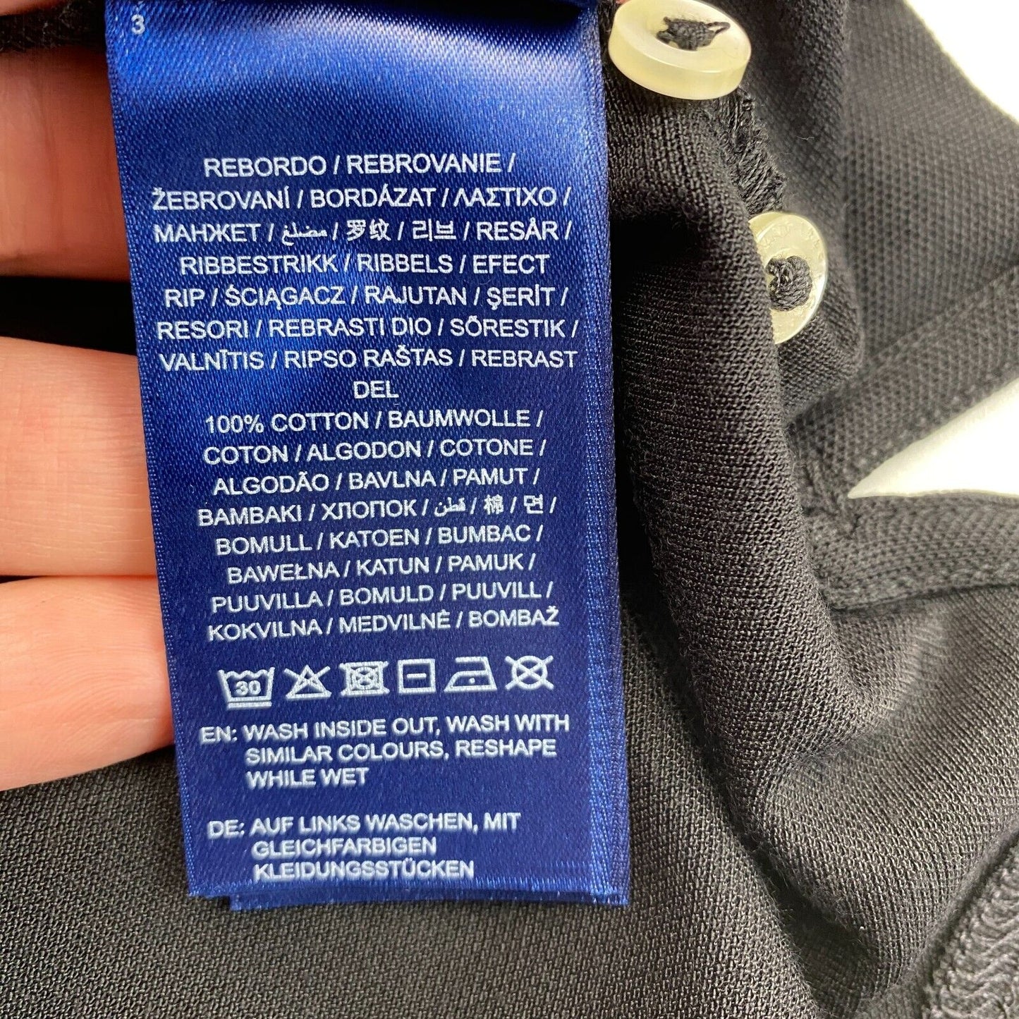 GANT Schwarzes Piqué-Poloshirt mit Detailkragen, Größe S