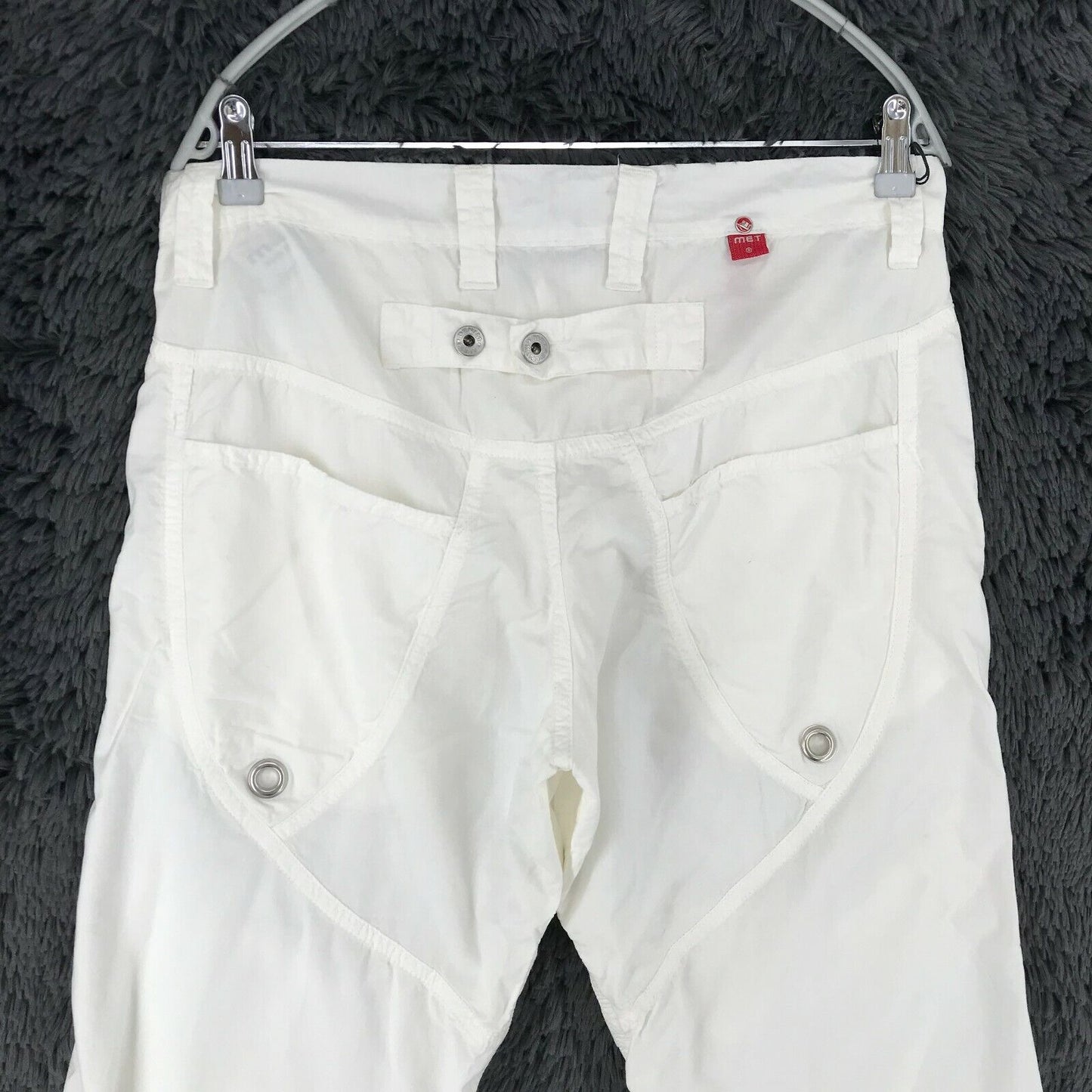 MET Women White Loose Straight Fit Capri Cropped Trousers Size W34